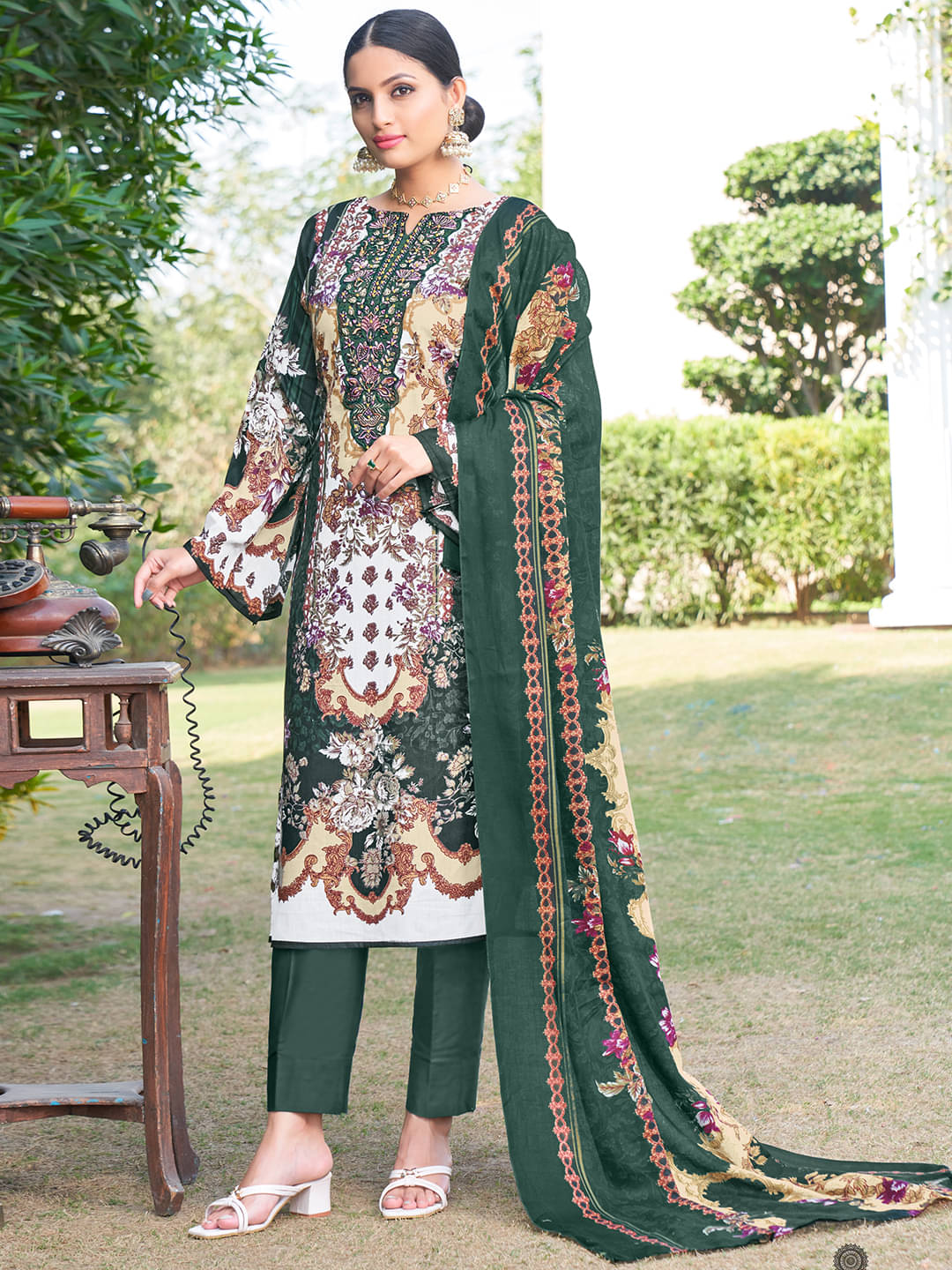 MOJILAA Cotton Printed Kurti With Pants Women's Stitched Salwar Suit - Dark Green ( Pack of 1 ) MOJILAA Cotton Printed Kurti With Pants Women's Stitched Salwar Suit - Dark Green ( Pack of 1 )
