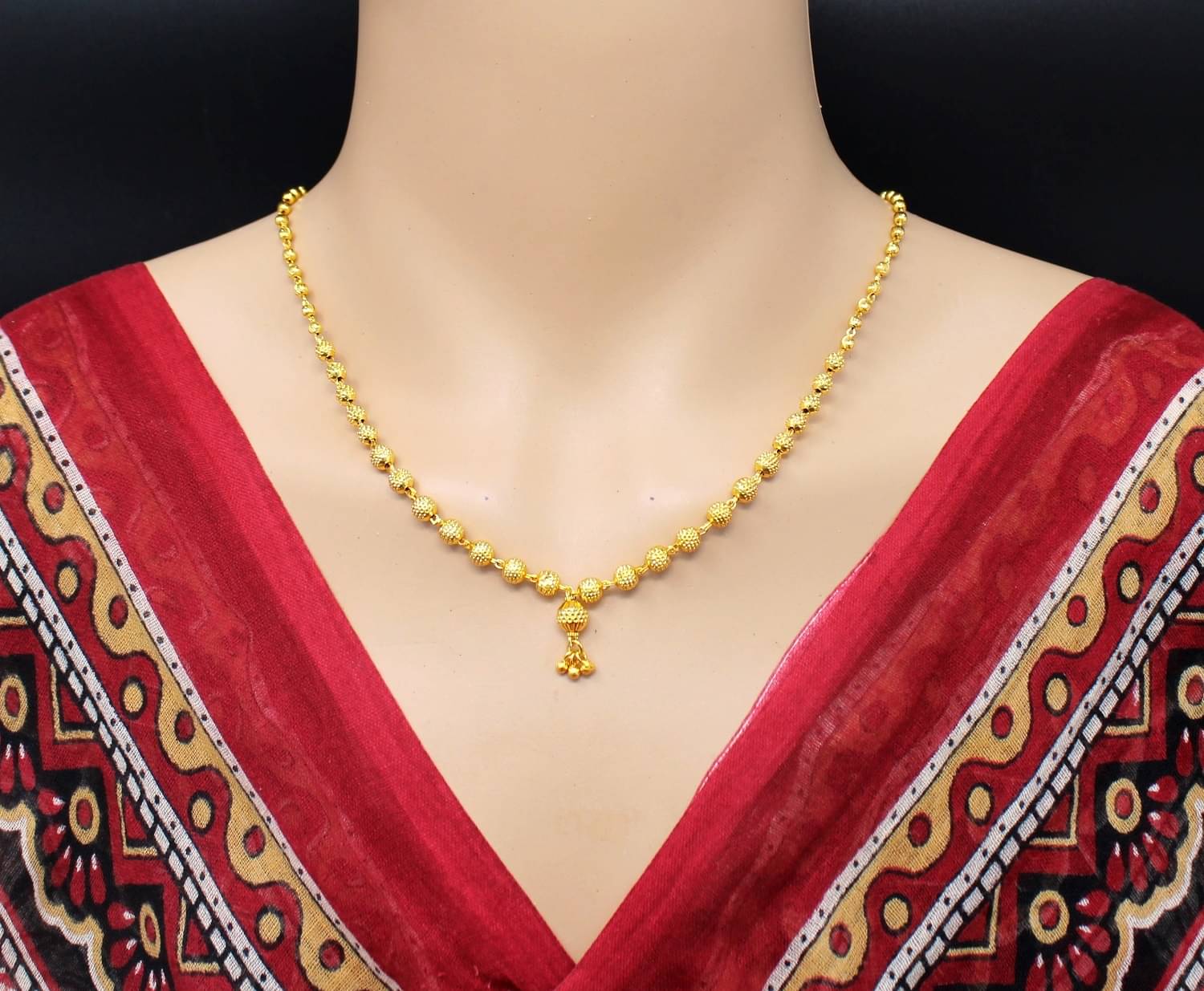     			SONI DESIGNS Gold Plated Chain ( Set of 1 )