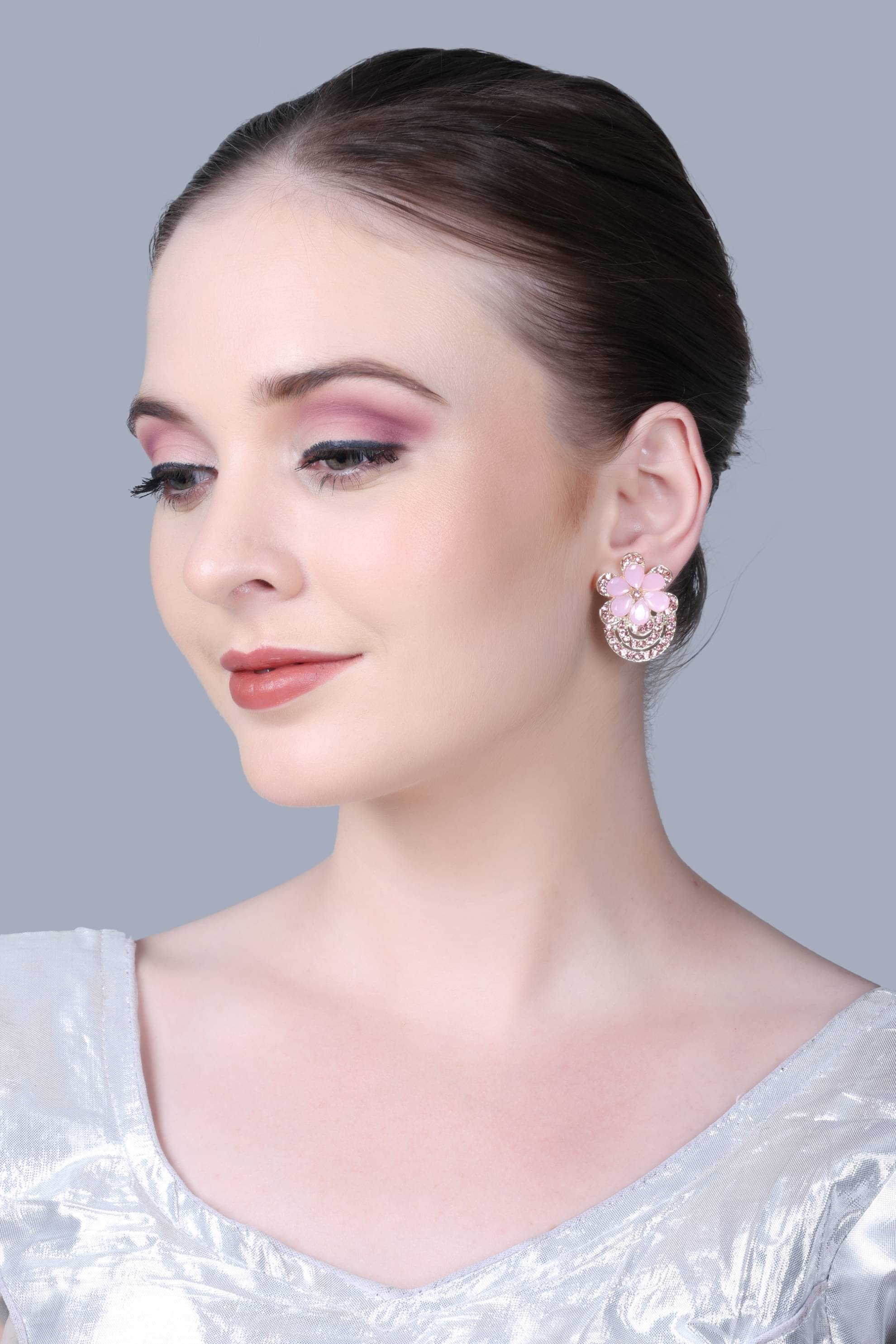     			SUNHARI Pink Stud Earrings ( Pack of 1 )