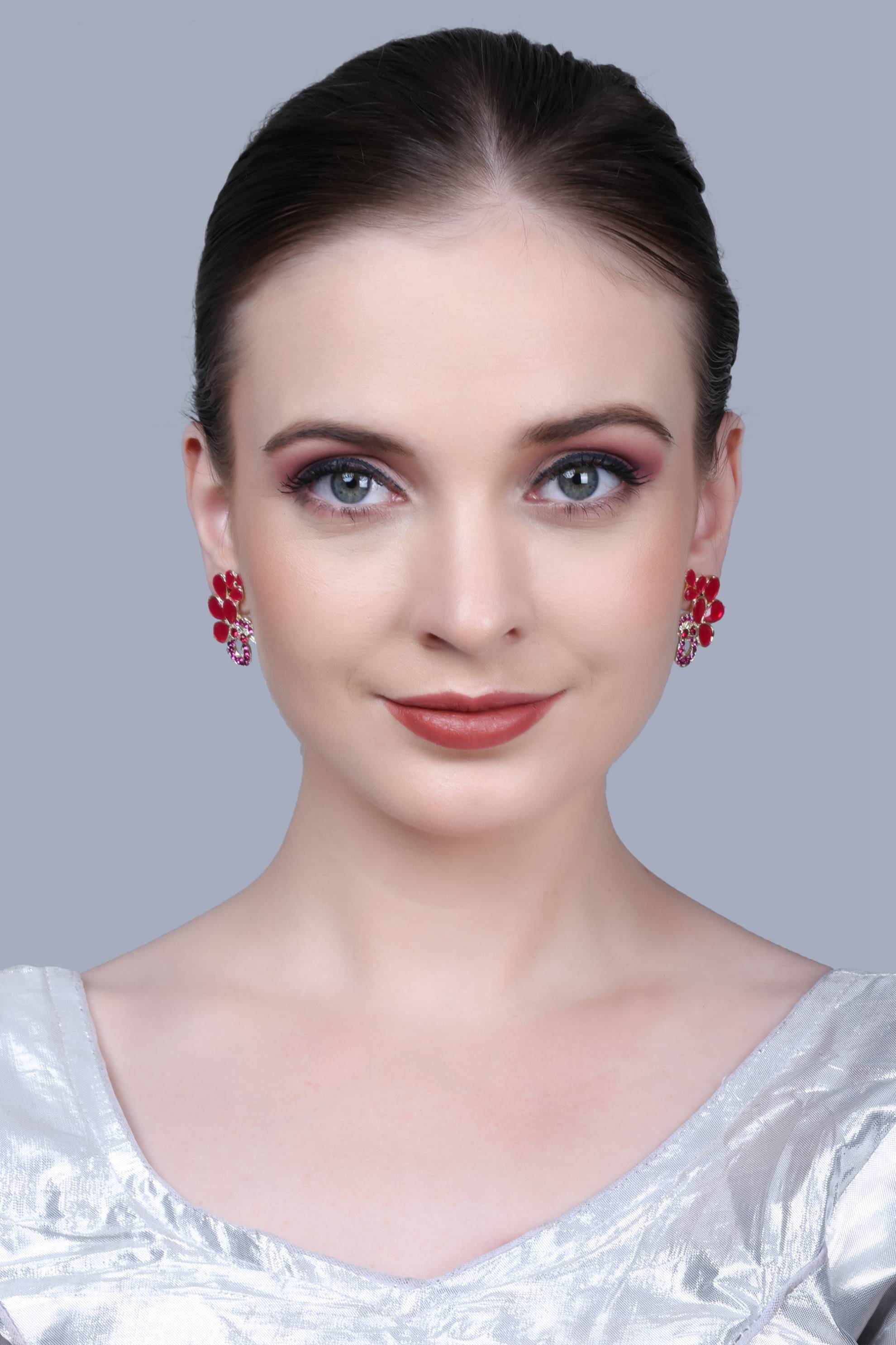     			SUNHARI Red Stud Earrings ( Pack of 1 )