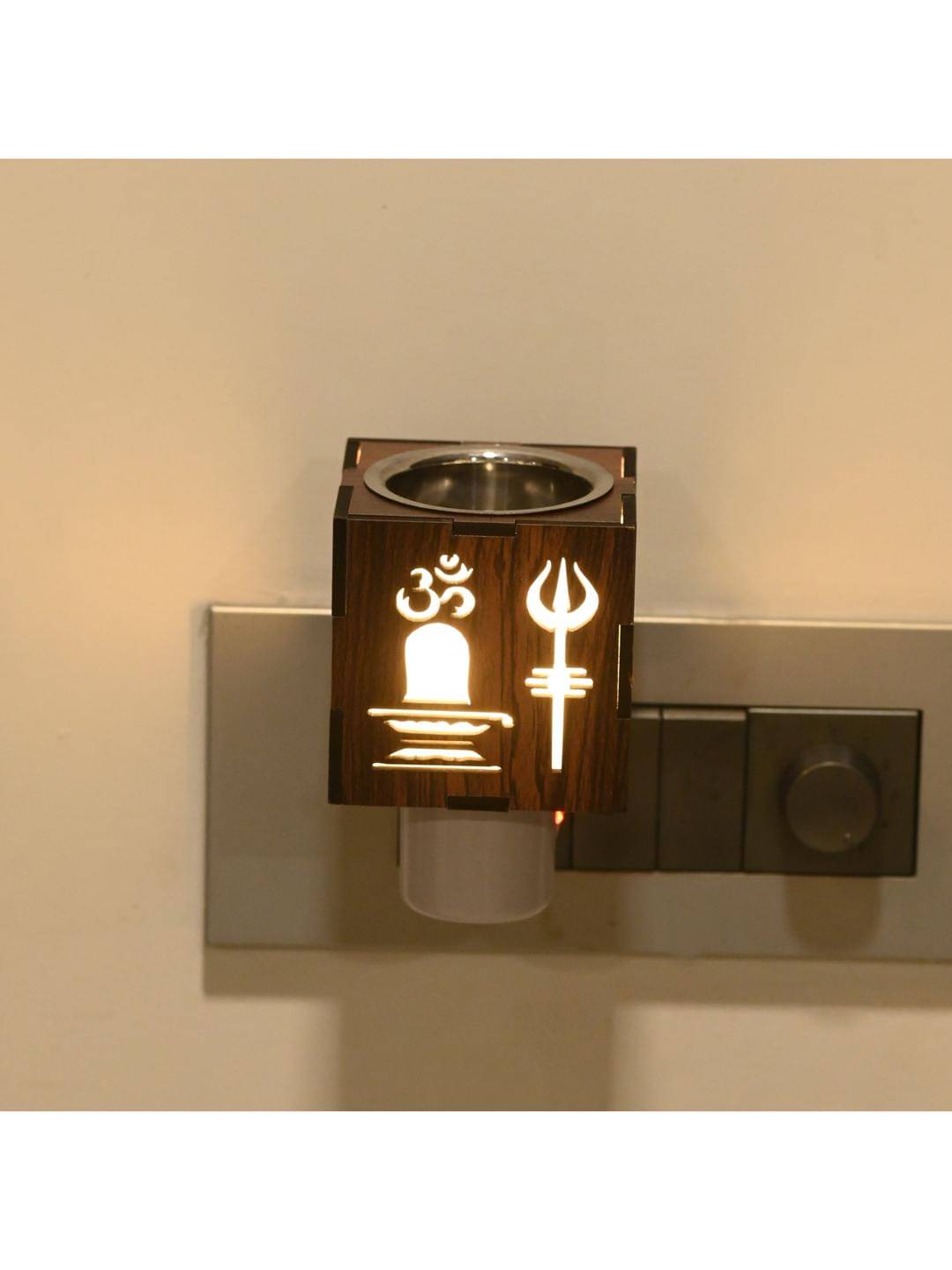 AFAST Incense Stick Holder Spicewood 200 gm ( Pack of 1 )     			AFAST Incense Stick Holder Spicewood 200 gm ( Pack of 1 )