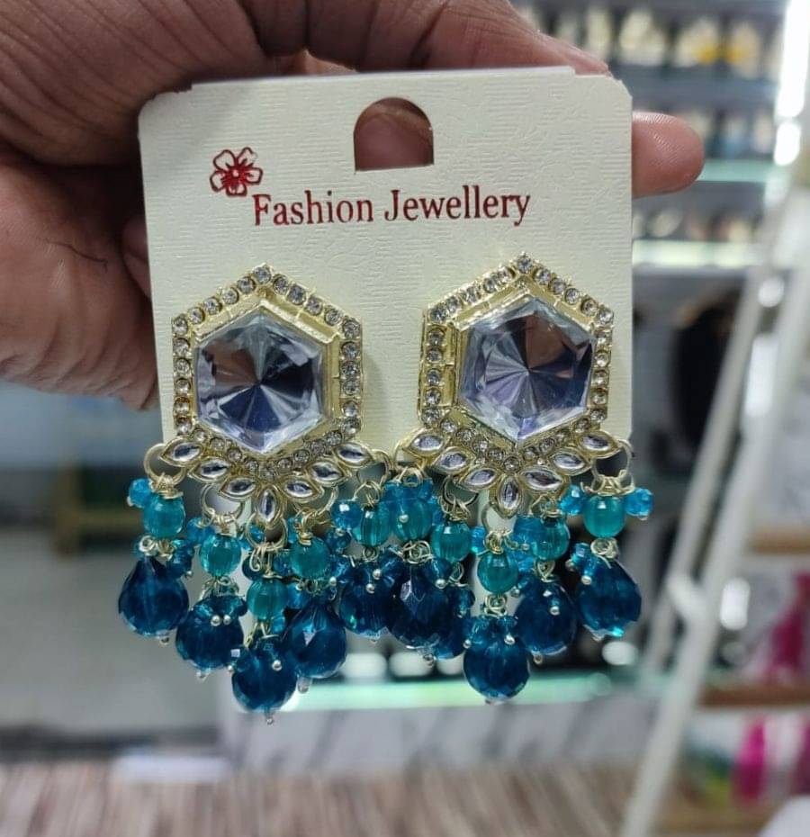     			Padmavati Bangles Navy Blue Chandbalis Earrings ( Pack of 1 )