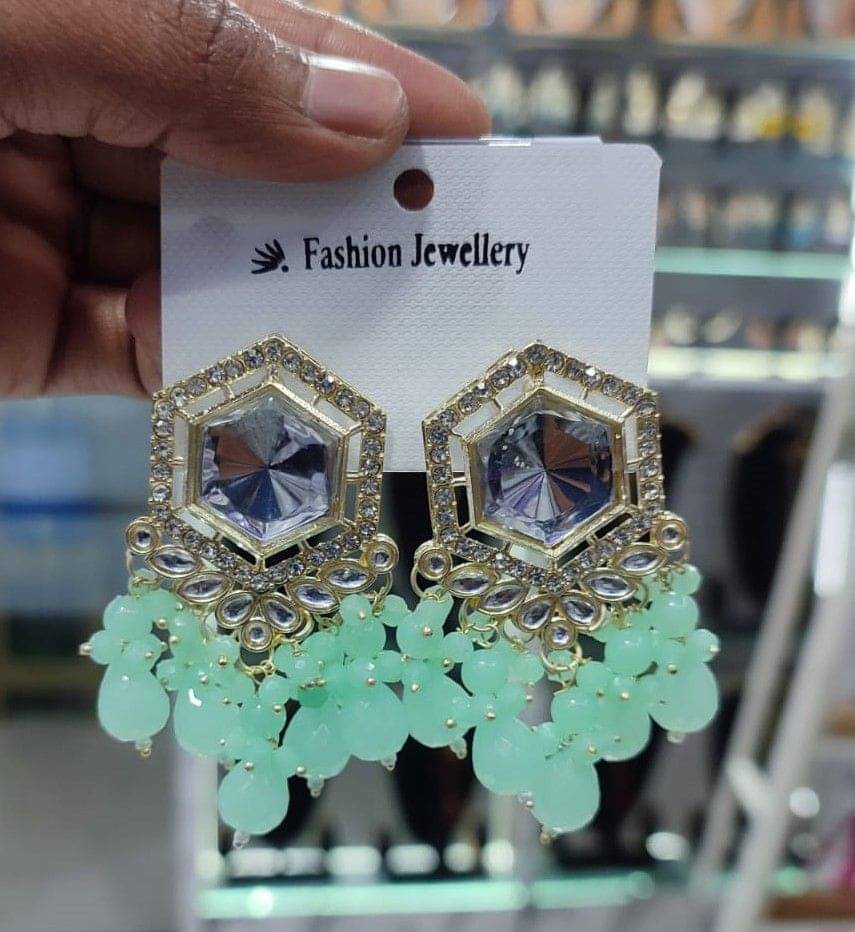     			Padmavati Bangles Sea Green Chandbalis Earrings ( Pack of 1 )