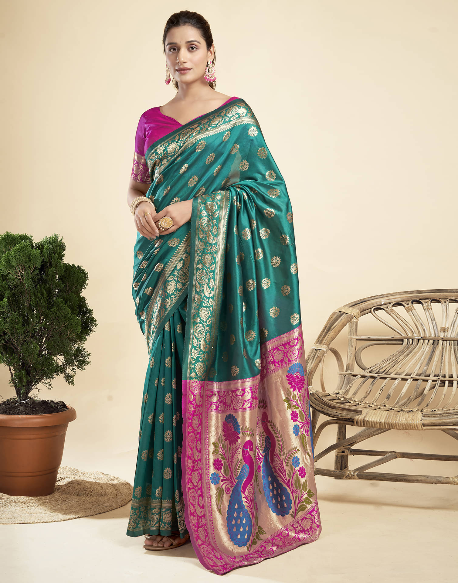 Samah Silk Blend Printed Saree With Unstitched Blouse Piece ( Teal ) Samah Silk Blend Printed Saree With Unstitched Blouse Piece ( Teal )