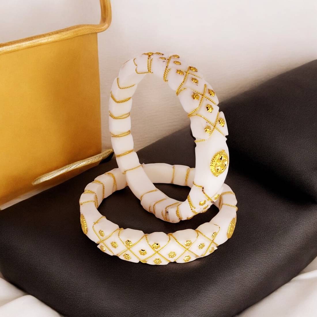 TANVI J White Bangle ( Pack of 2 ) TANVI J White Bangle ( Pack of 2 )