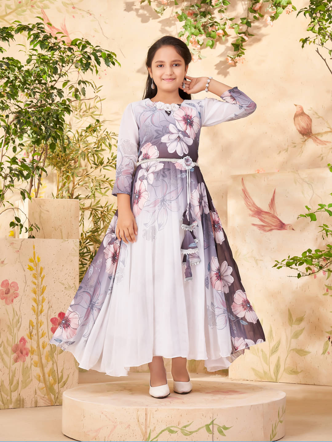     			Aarika Georgette Gown For Girls ( Pack of 1 , Brown )