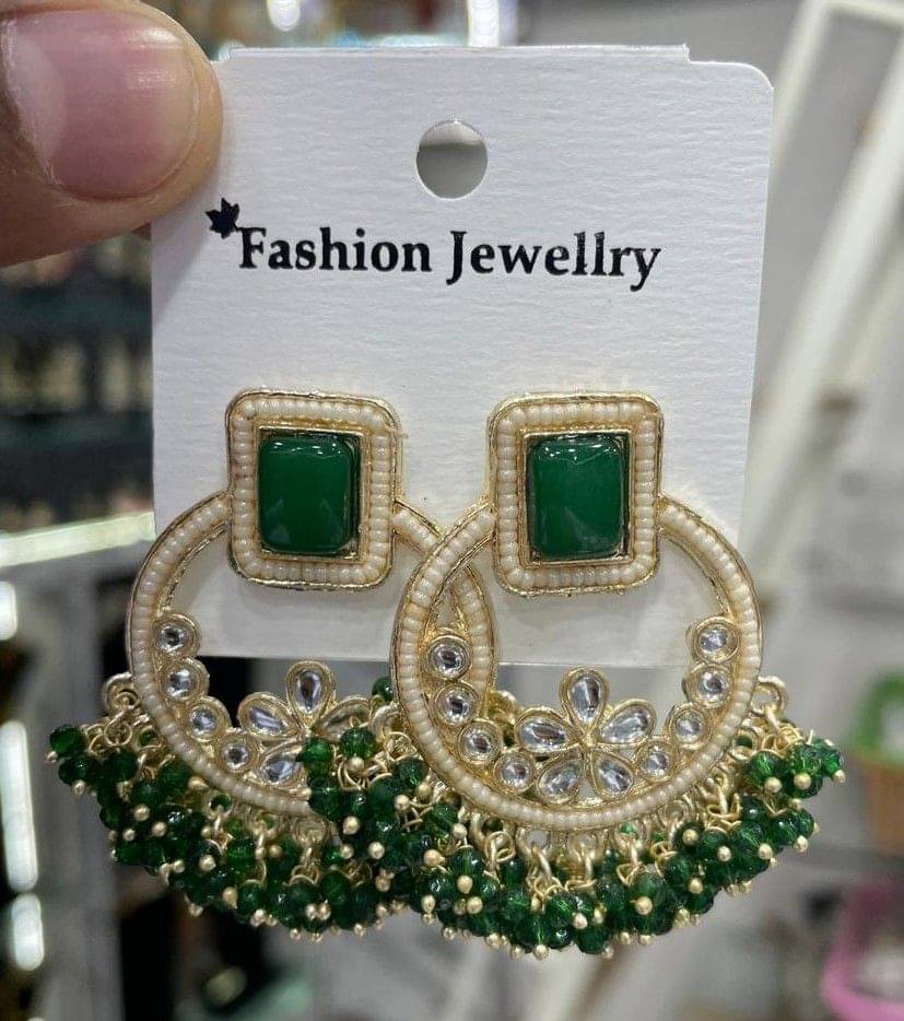     			Padmavati Bangles Green Chandbalis Earrings ( Pack of 1 )