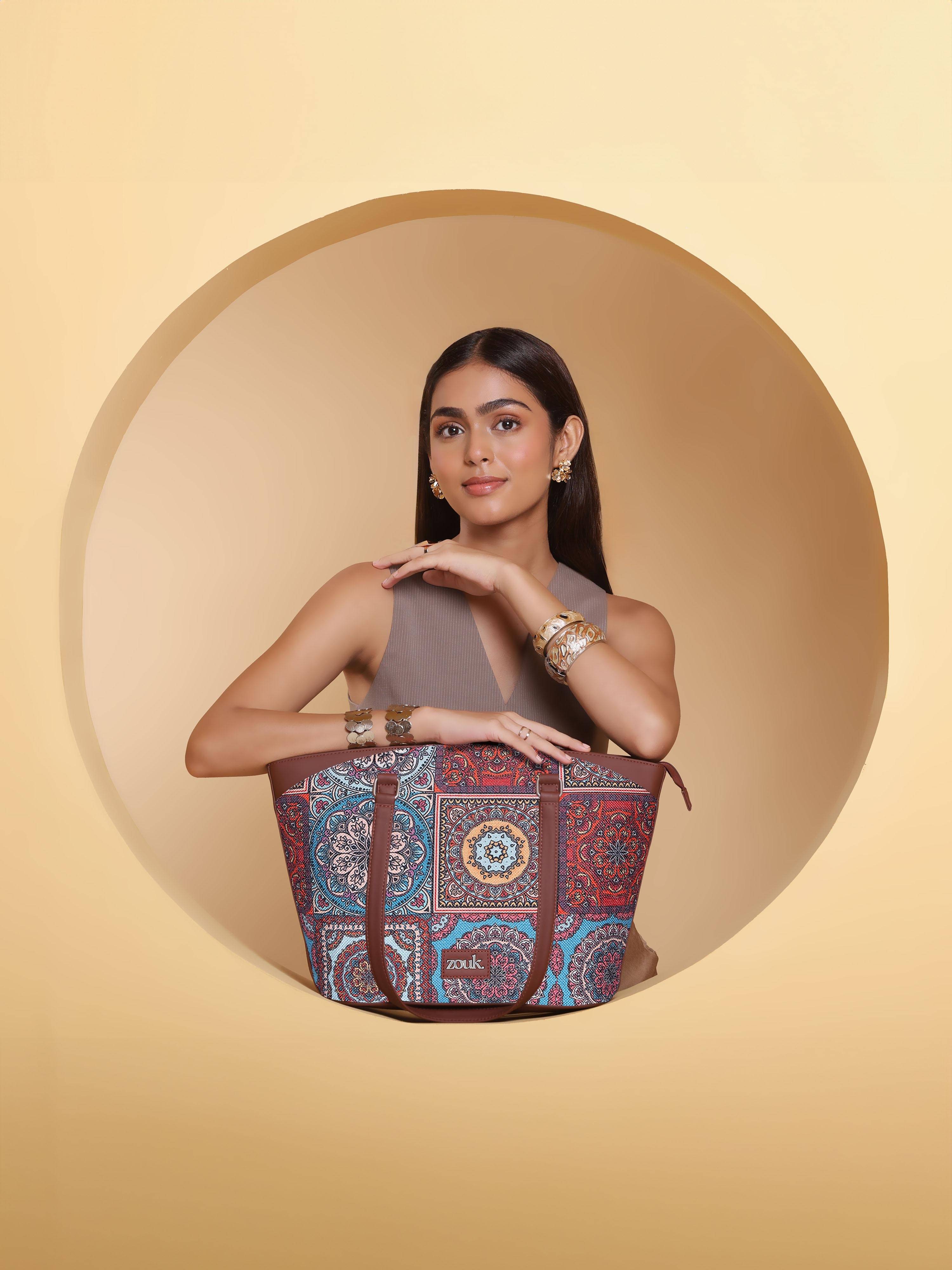 Zouk Tote Bag Jute Set of 1 ( Multicolor ) Zouk Tote Bag Jute Set of 1 ( Multicolor )