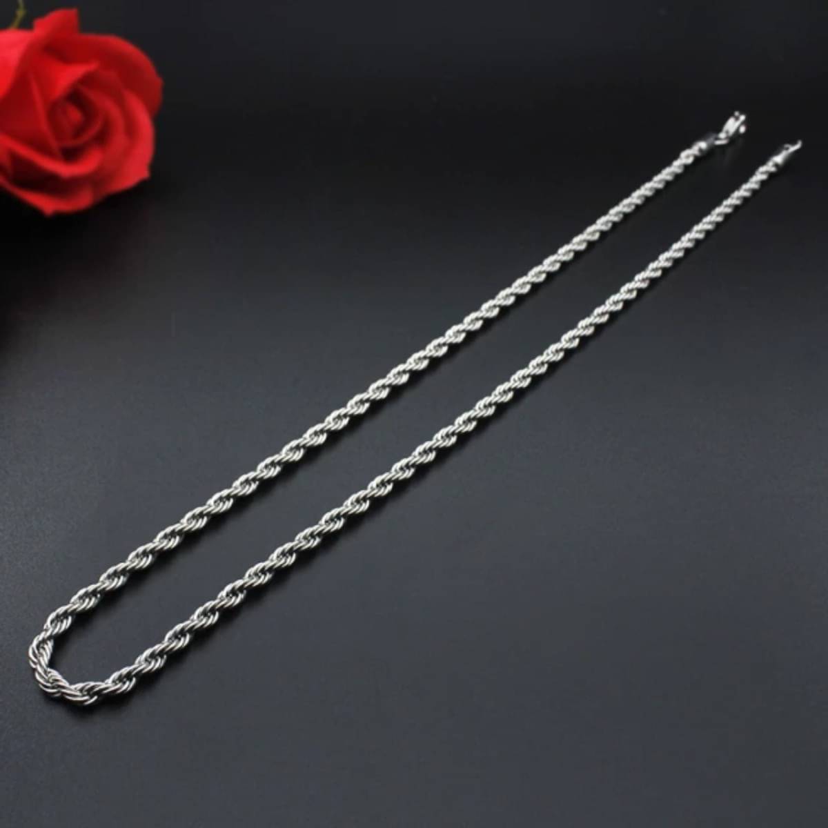     			WTM Rhodium Plated Chain ( Set of 1 )