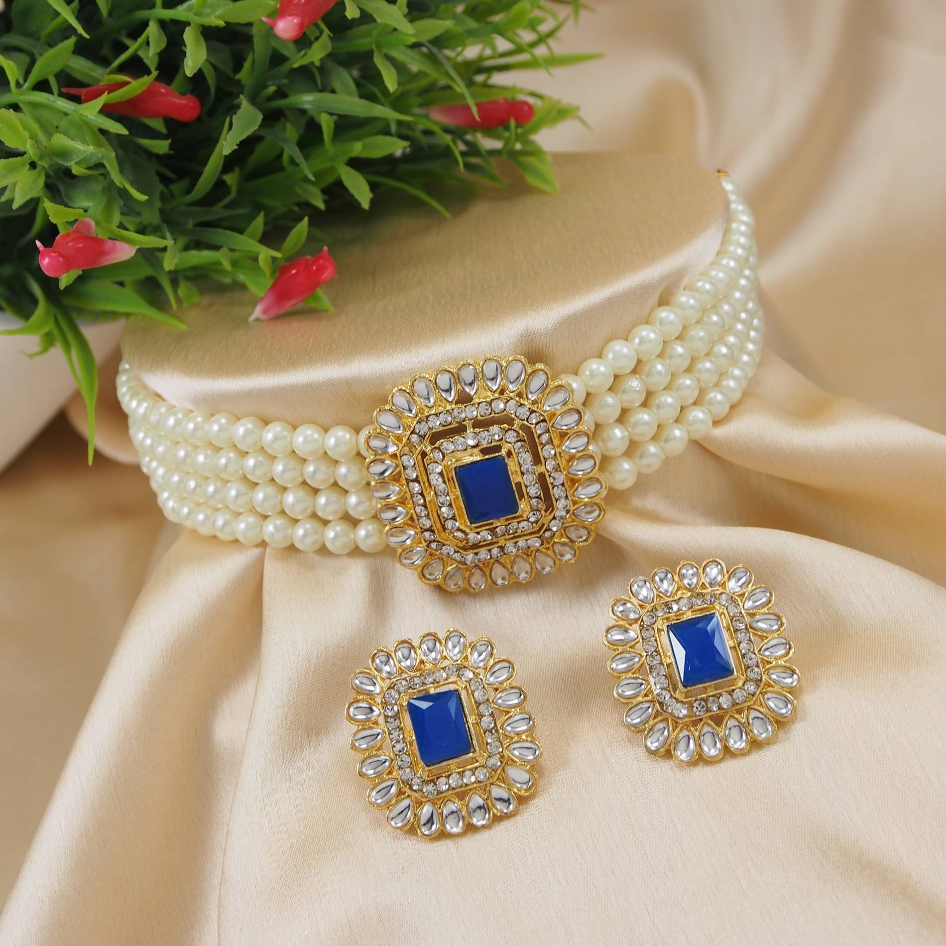     			Padmavati Bangles Blue Alloy Necklace Set ( Pack of 1 )