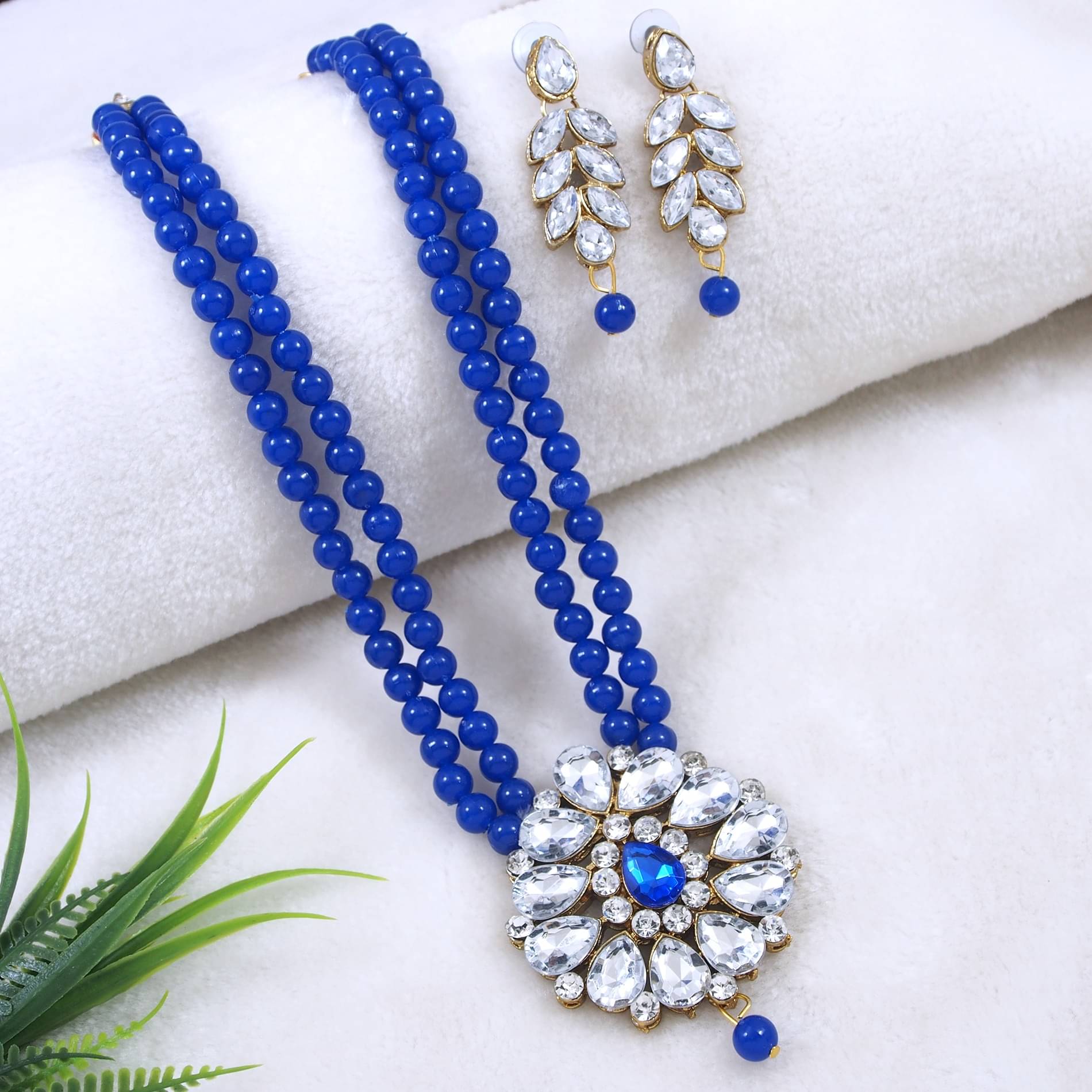 Padmavati Bangles Blue Pendant set ( Pack of 1 ) Padmavati Bangles Blue Pendant set ( Pack of 1 )