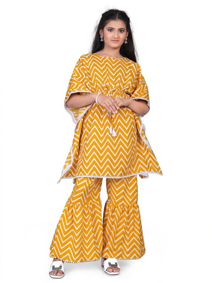     			SELVIFAB Girls Crepe Kurta and Sharara Set ( Pack of 1 , Yellow )