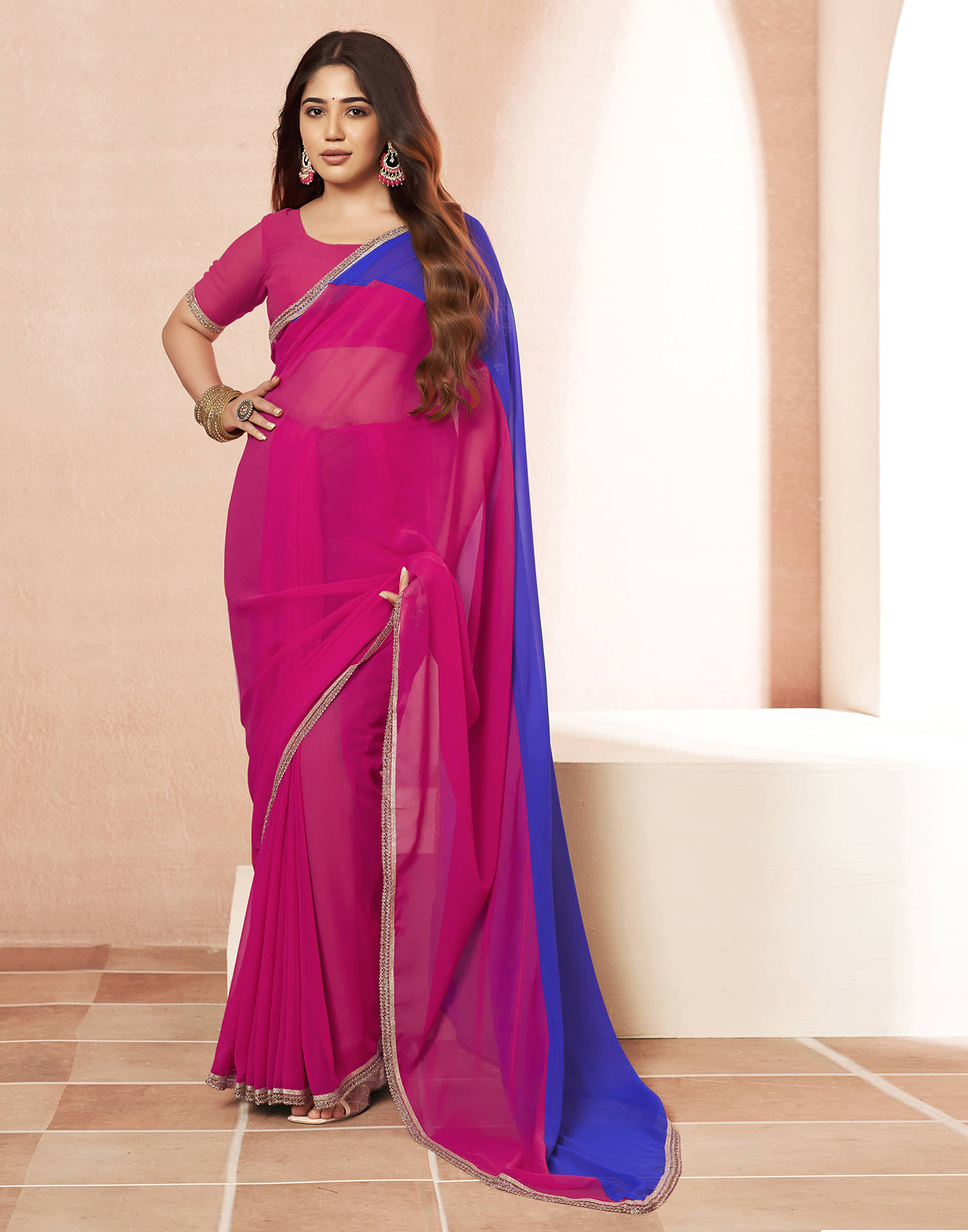 Samah Georgette Colorblock Saree With Unstitched Blouse Piece ( Magenta ) Samah Georgette Colorblock Saree With Unstitched Blouse Piece ( Magenta )