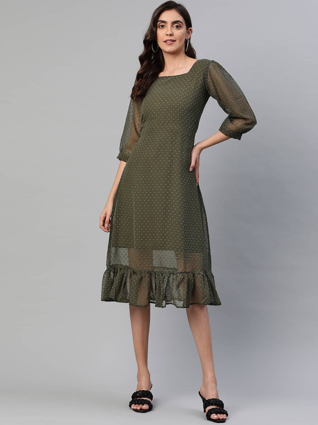 Aarika Women Georgette Solid Fit & Flare Dress ( Green ) Aarika Women Georgette Solid Fit & Flare Dress ( Green )