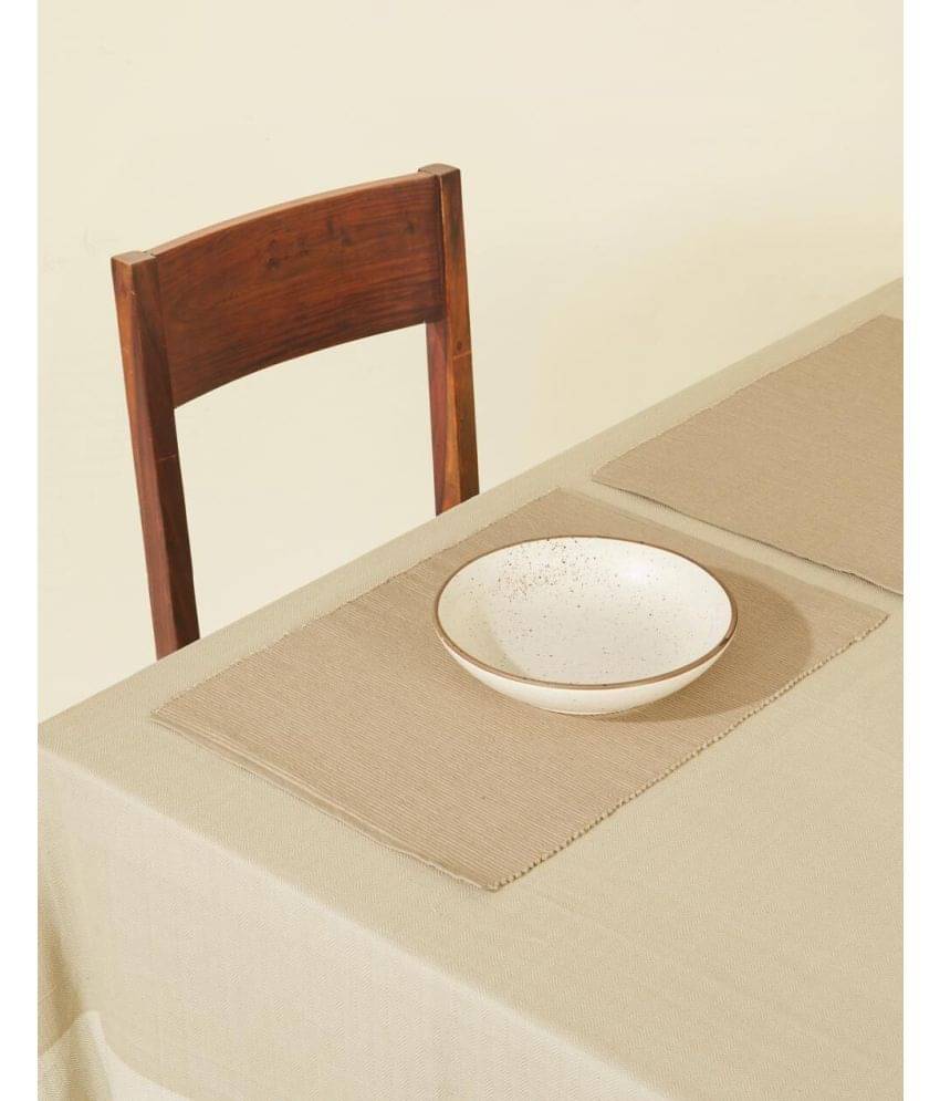 BBM Striped Cotton 4 Seater Rectangle Table Cover & Table Mats ( 48 x 33 ) cm Pack of 4 Beige BBM Striped Cotton 4 Seater Rectangle Table Cover & Table Mats ( 48 x 33 ) cm Pack of 4 Beige