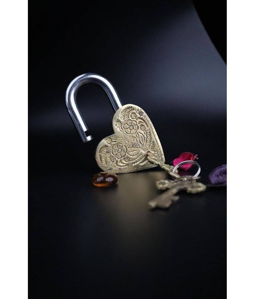 Harrison Padlocks/Valentine's Day Special Heart Shape Padlock 75mm with Key Ring Gift for Your Loved Ones HEART-0667/Brass Material/Brass Finish/for Door Lock, Shutter Lock, Godown Lock, gate Lock Harrison Padlocks/Valentine's Day Special Heart Shape Padlock 75mm with Key Ring Gift for Your Loved Ones HEART-0667/Brass Material/Brass Finish/for Door Lock, Shutter Lock, Godown Lock, gate Lock