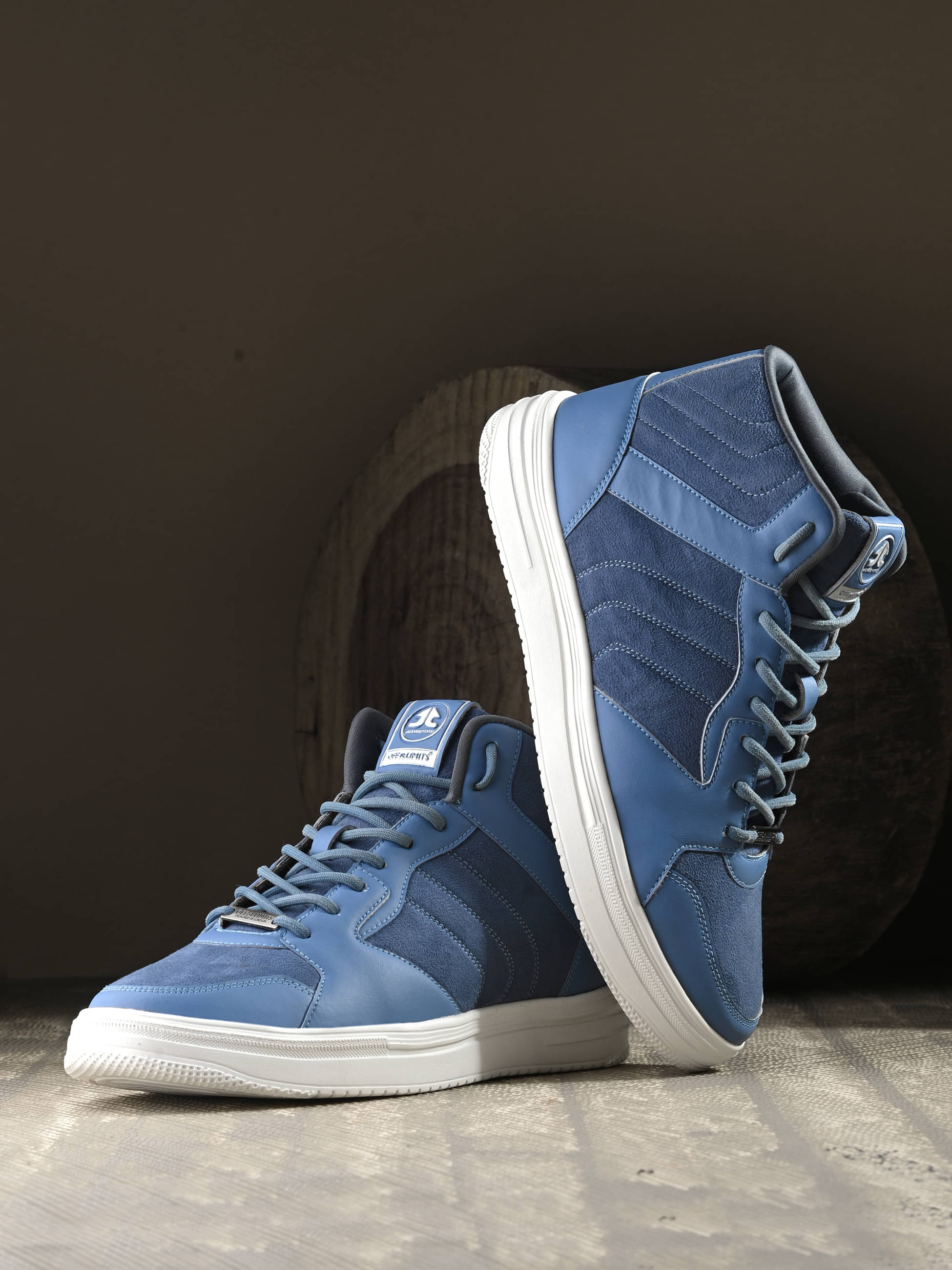     			OFF LIMITS TORRES Blue Men's Sneakers