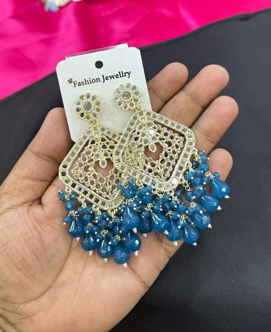     			Padmavati Bangles Blue Chandbalis Earrings ( Pack of 1 )