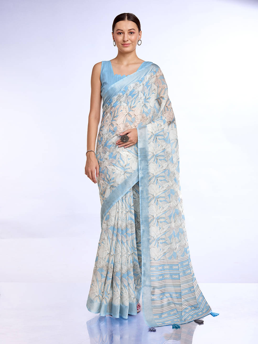 Rekha Maniyar Linen Printed Saree With Unstitched Blouse Piece ( Blue ) Rekha Maniyar Linen Printed Saree With Unstitched Blouse Piece ( Blue )