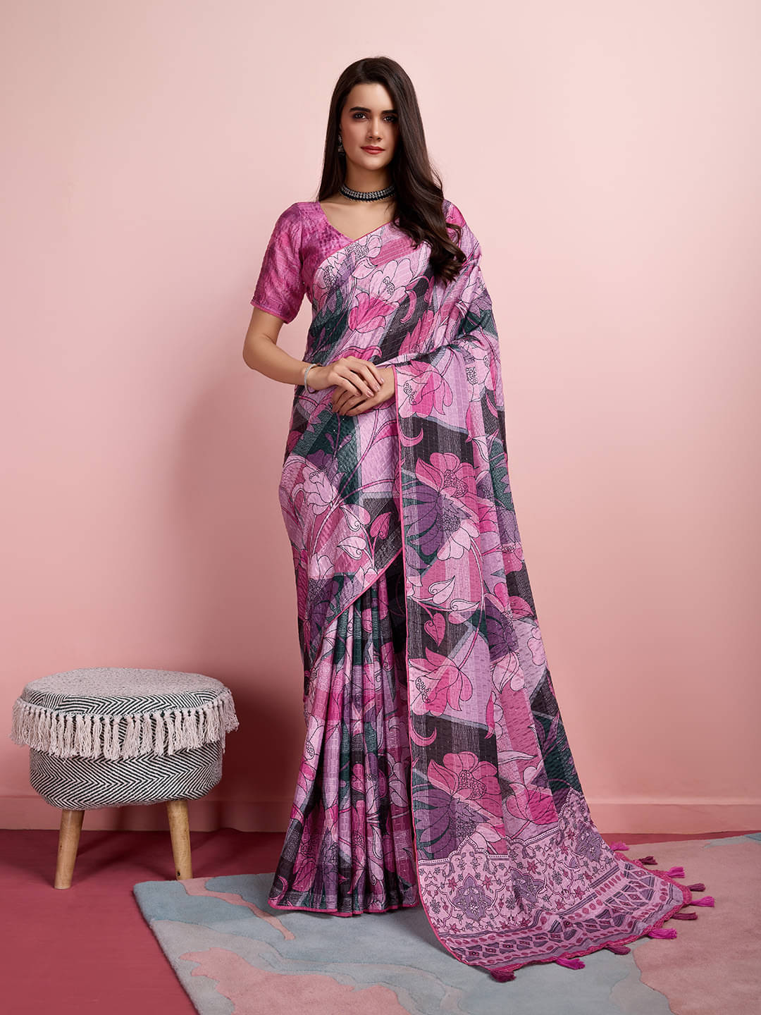 Rekha Maniyar Silk Blend Embellished Saree With Unstitched Blouse Piece ( Purple ) Rekha Maniyar Silk Blend Embellished Saree With Unstitched Blouse Piece ( Purple )