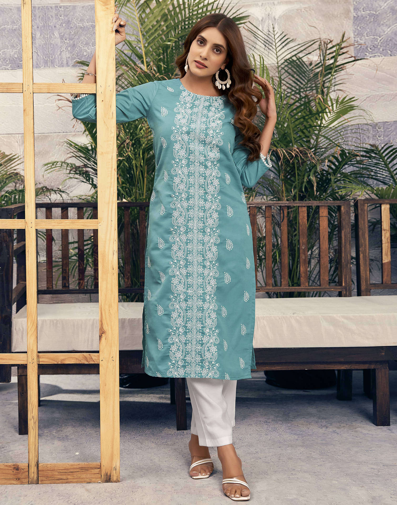     			Skylee Rayon Embroidered A-line Women's Kurti - Turquoise ( Pack of 1 )