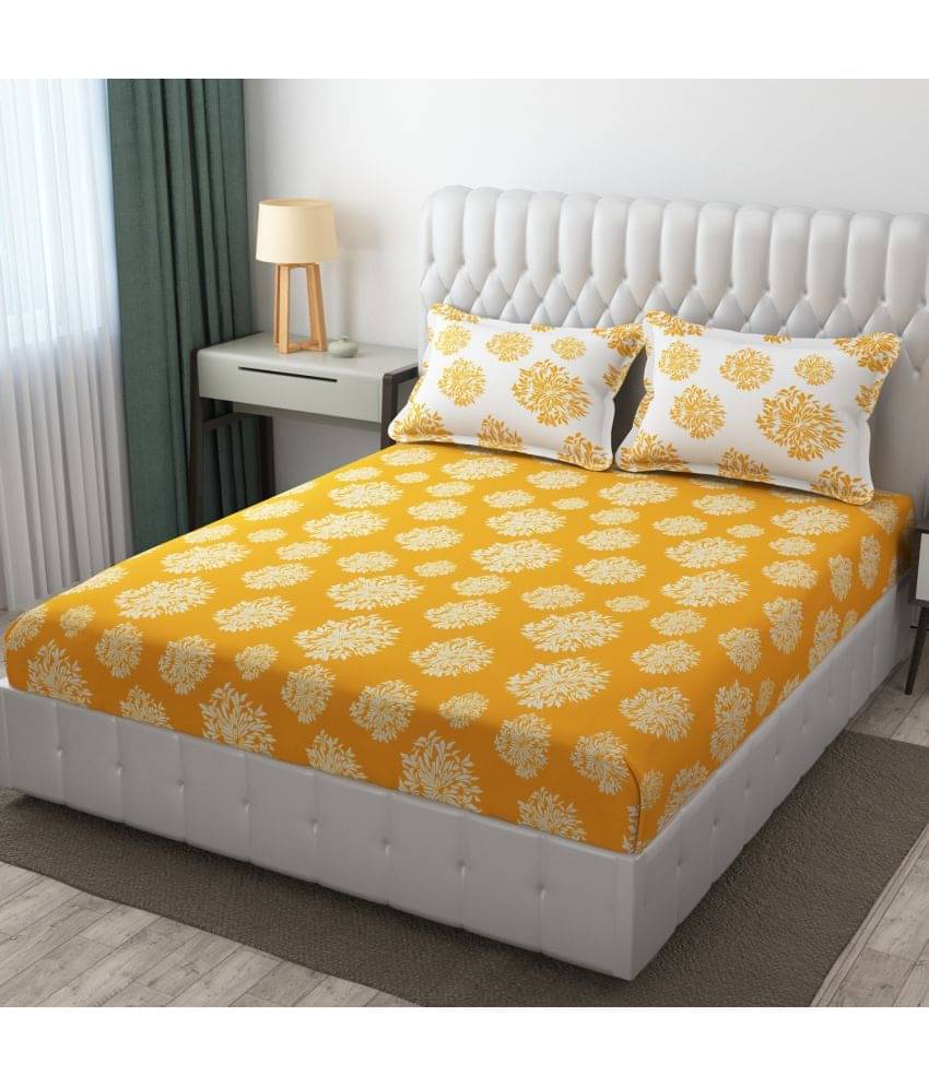     			Apala Microfiber 1 Double King Bedsheet with 2 Pillow Covers ( Gold )
