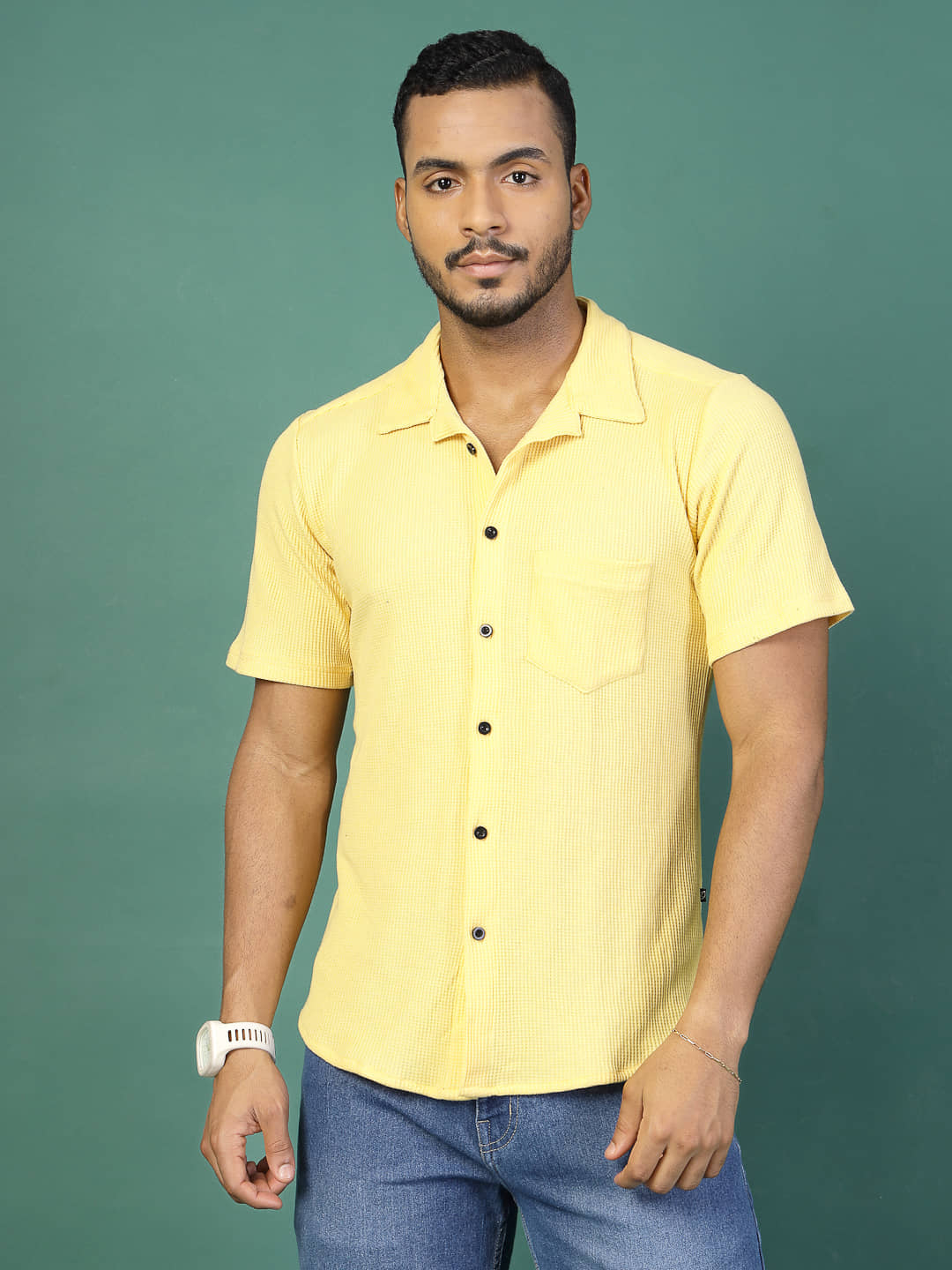 Rigo Cotton Blend Slim Fit Solids Half Sleeves Men's Casual Shirt - Yellow ( Pack of 1 )