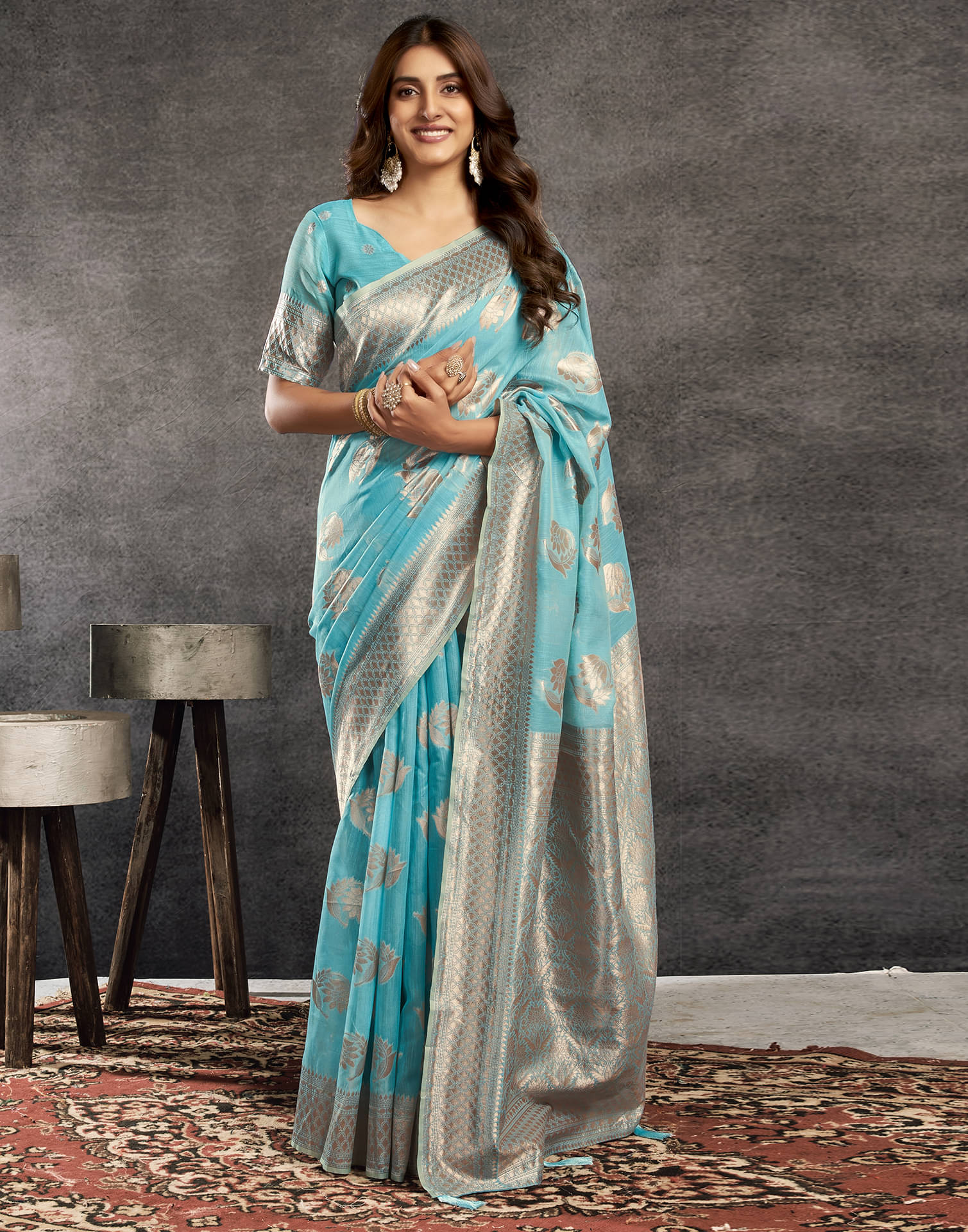    			Samah Silk Blend Self Design Saree With Unstitched Blouse Piece ( Blue )
