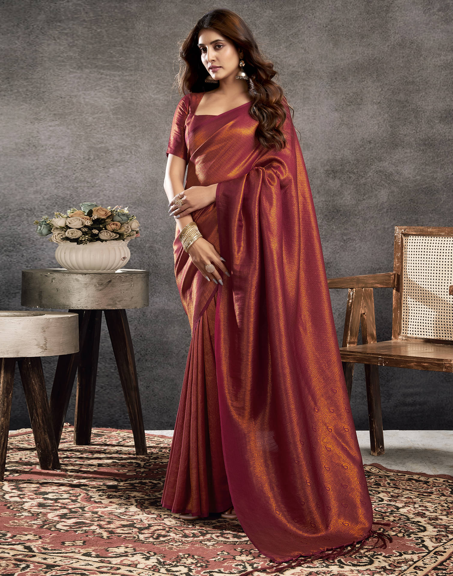 Satrani Silk Blend Self Design Saree With Unstitched Blouse Piece ( Maroon ) Satrani Silk Blend Self Design Saree With Unstitched Blouse Piece ( Maroon )
