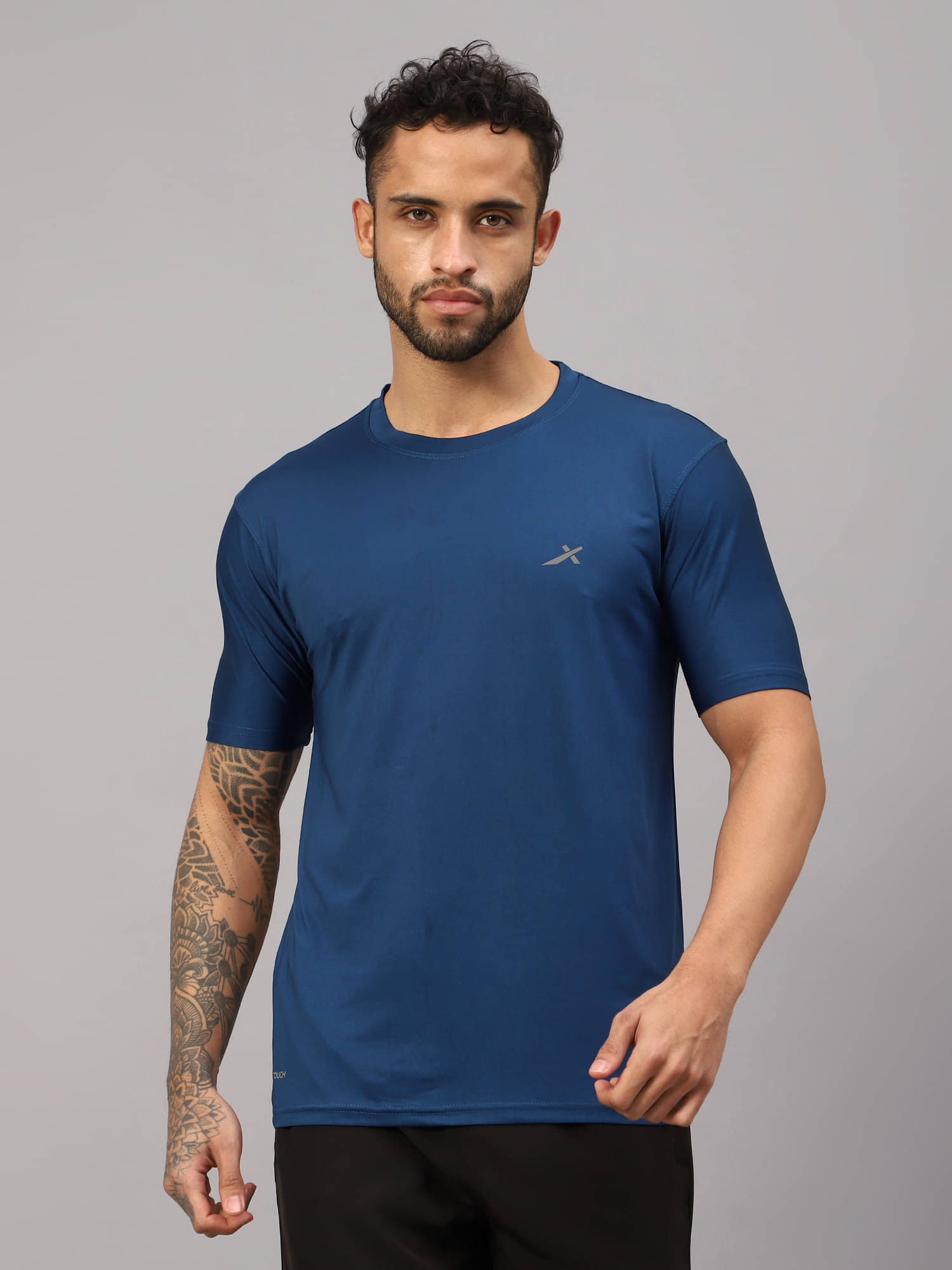 Vector X Navy Polyester Regular Fit Men's Sports T-Shirt ( Pack of 1 ) Vector X Navy Polyester Regular Fit Men's Sports T-Shirt ( Pack of 1 )