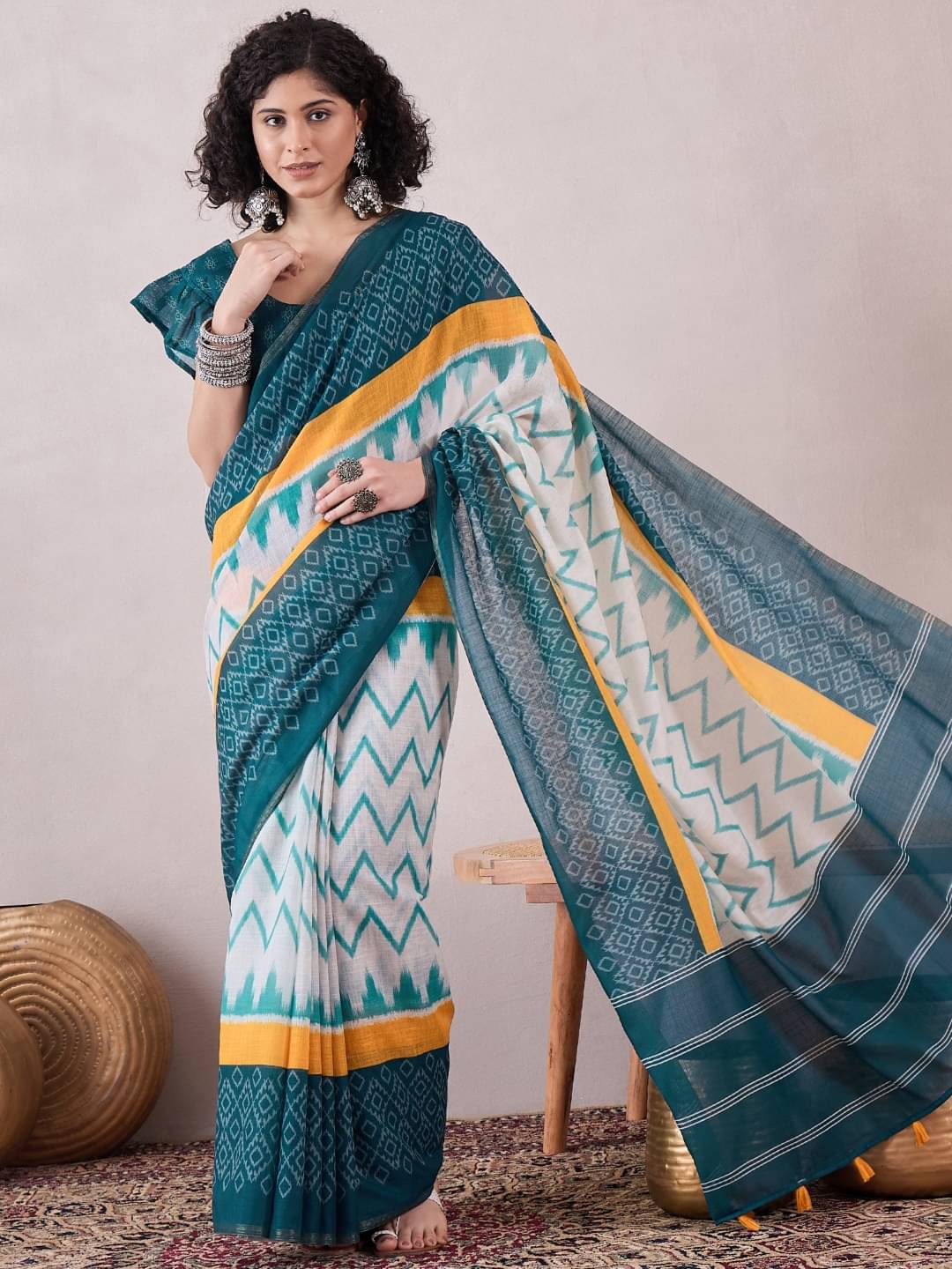     			Vaamsi Linen Printed Saree With Unstitched Blouse Piece ( Teal )