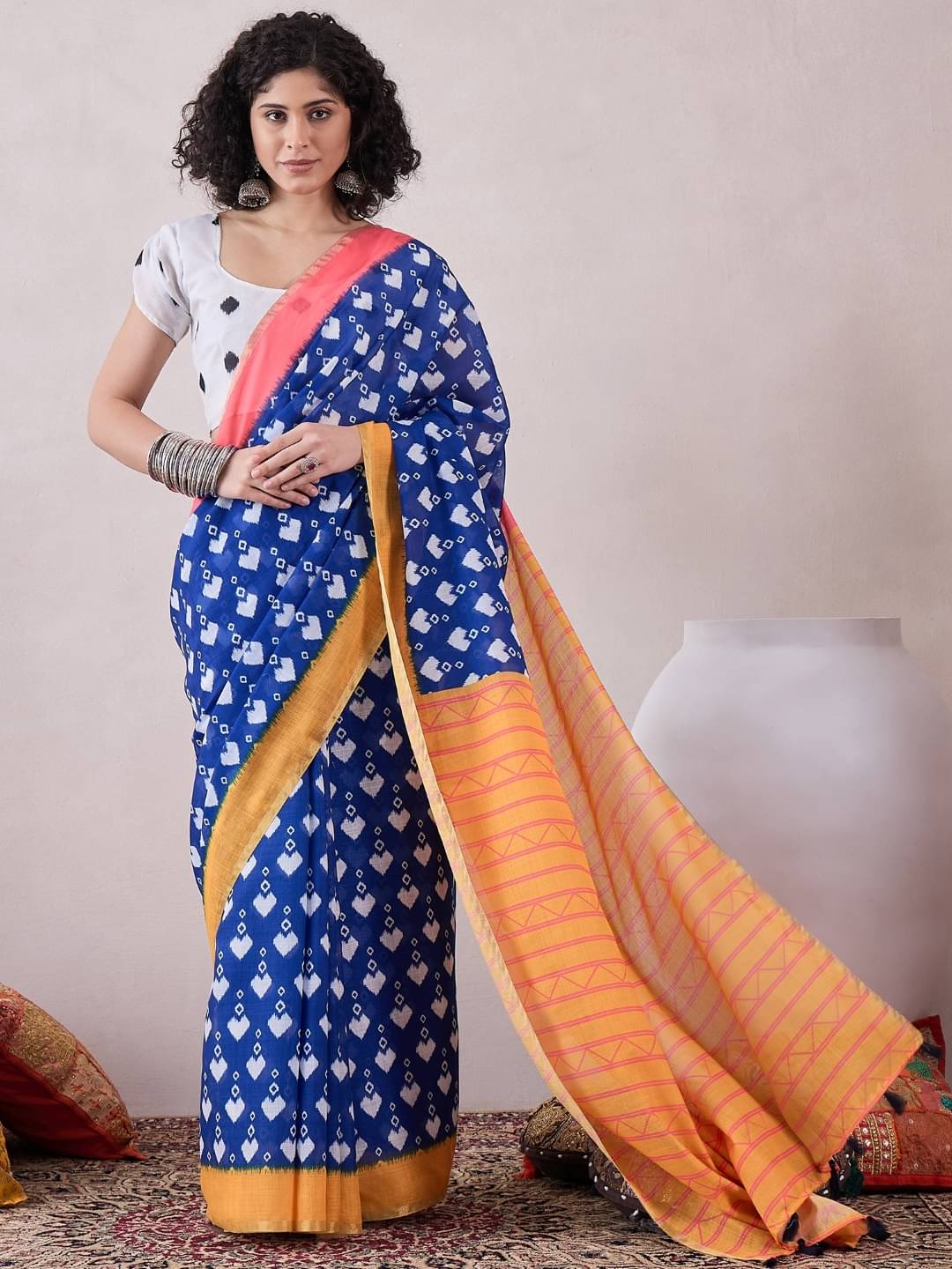 Vaamsi Linen Printed Saree With Unstitched Blouse Piece ( Blue ) Vaamsi Linen Printed Saree With Unstitched Blouse Piece ( Blue )