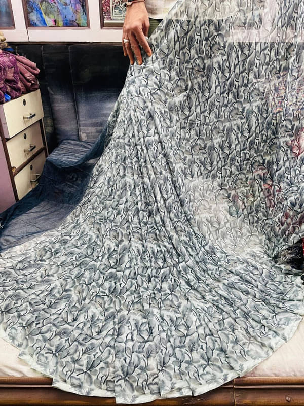 Sanjana Silks Georgette Printed Saree With Unstitched Blouse Piece ( Grey ) Sanjana Silks Georgette Printed Saree With Unstitched Blouse Piece ( Grey )