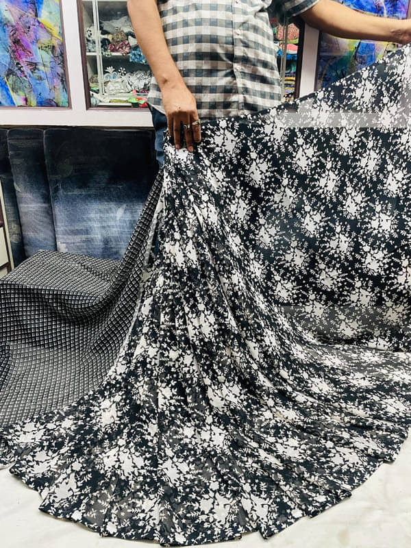 Sanjana Silks Georgette Printed Saree With Unstitched Blouse Piece ( White ) Sanjana Silks Georgette Printed Saree With Unstitched Blouse Piece ( White )