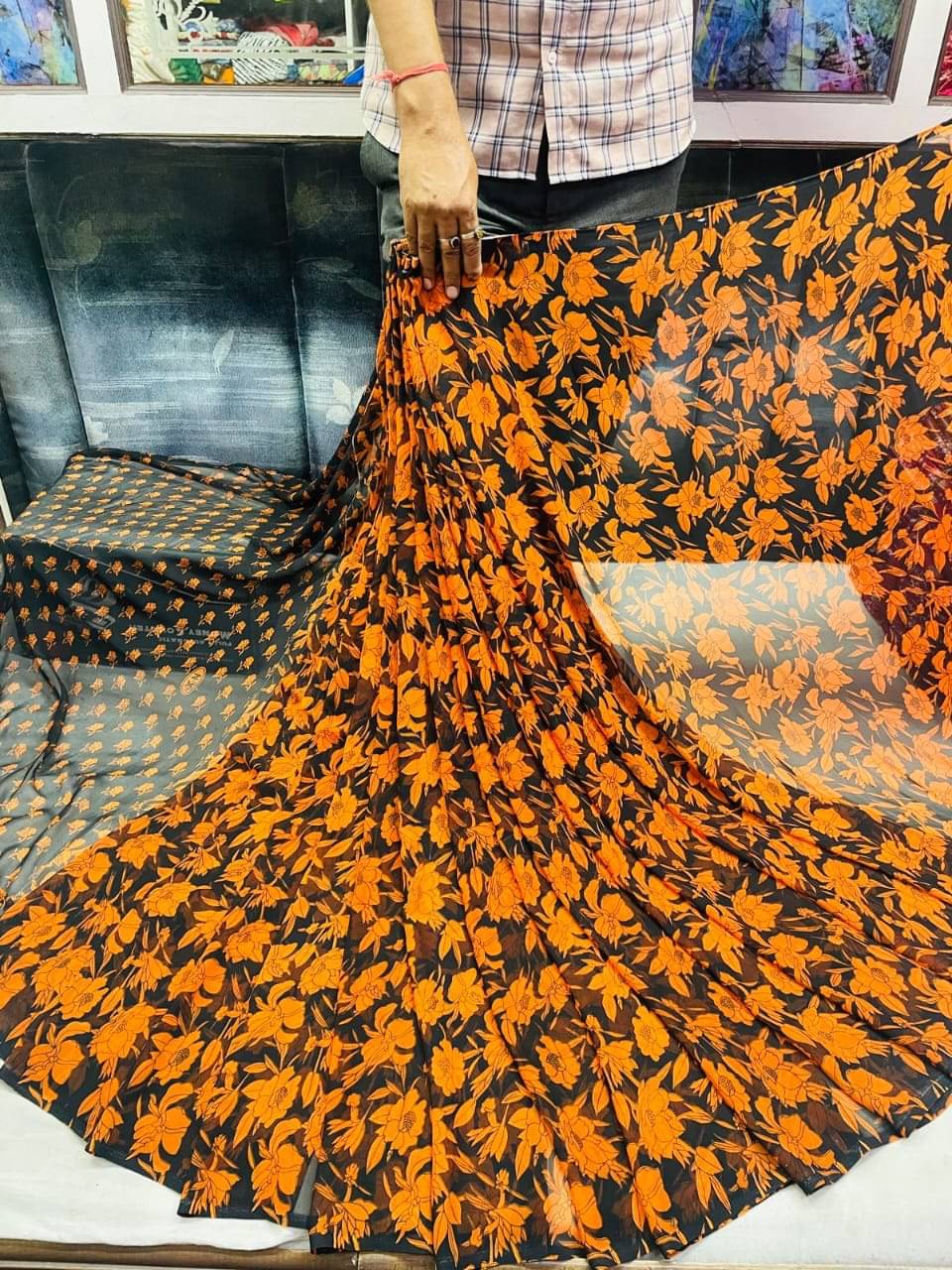 Sanwariya Silks Georgette Printed Saree With Unstitched Blouse Piece ( Orange ) Sanwariya Silks Georgette Printed Saree With Unstitched Blouse Piece ( Orange )