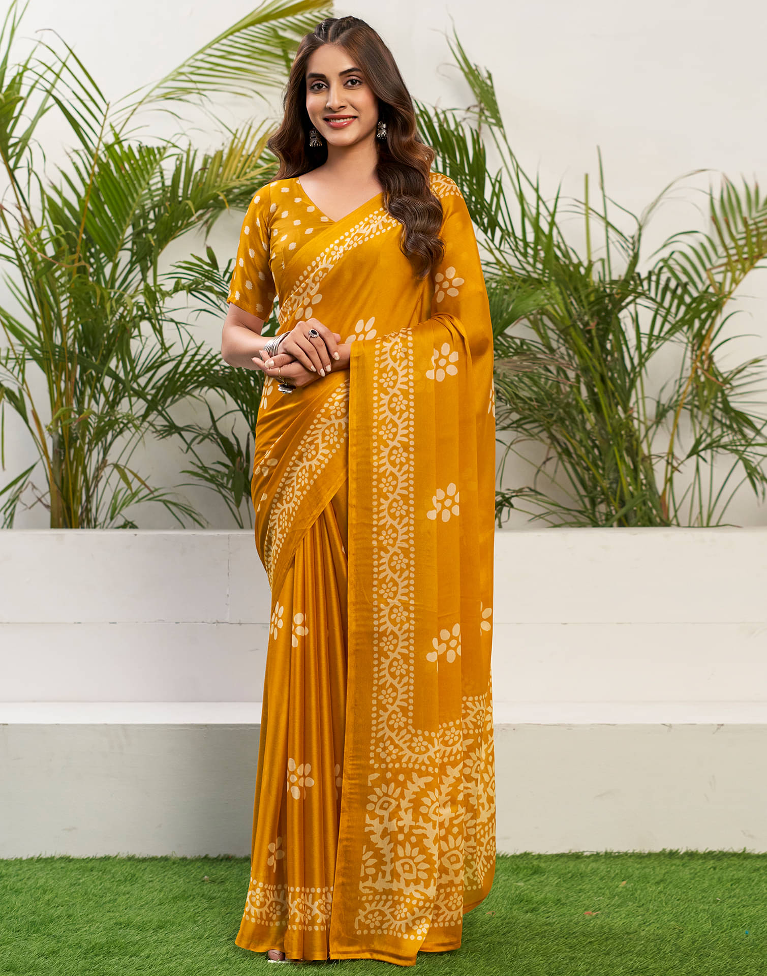Satrani Chiffon Printed Saree With Unstitched Blouse Piece ( Yellow ) Satrani Chiffon Printed Saree With Unstitched Blouse Piece ( Yellow )