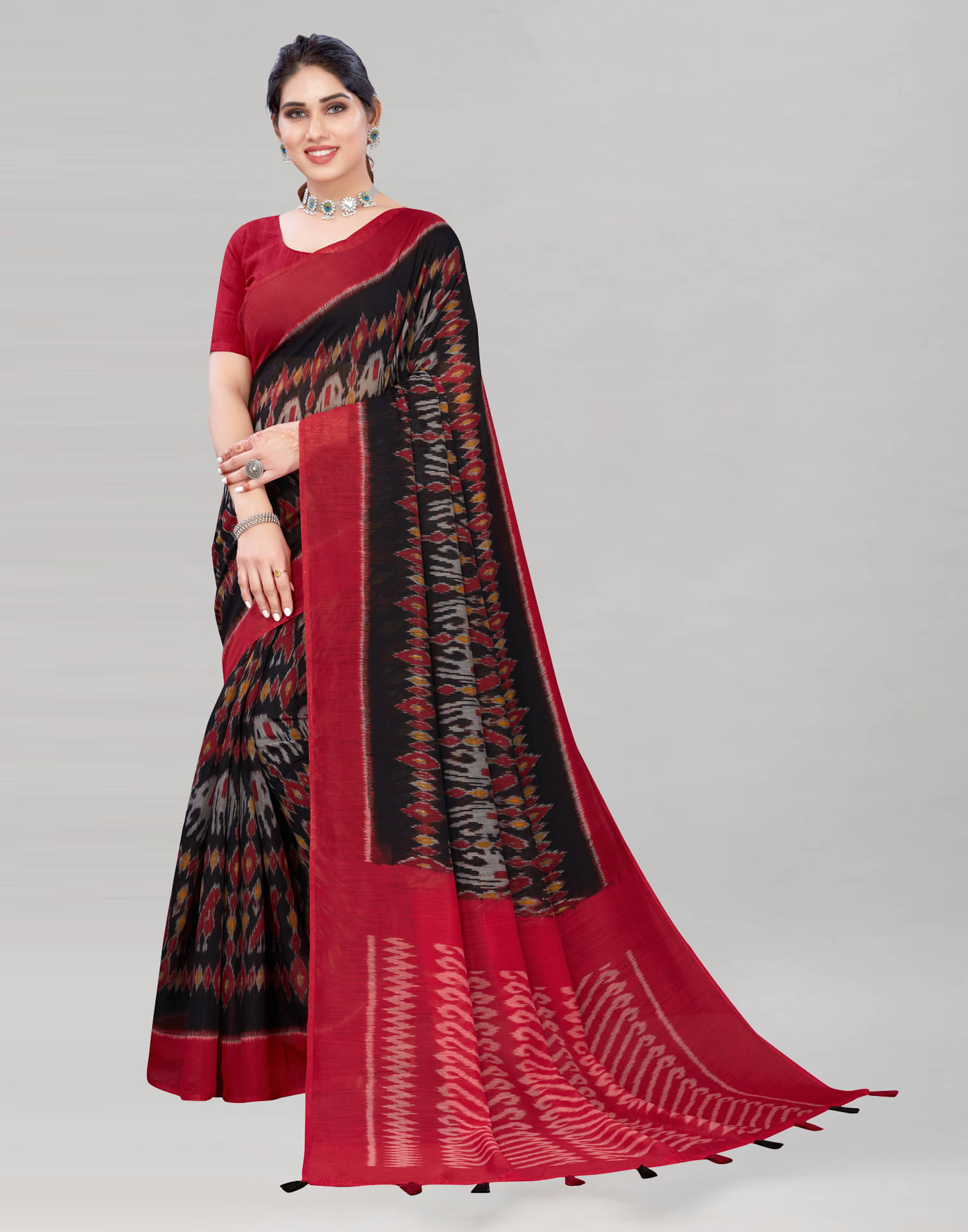     			Satrani Cotton Blend Printed Saree With Unstitched Blouse Piece ( Black )