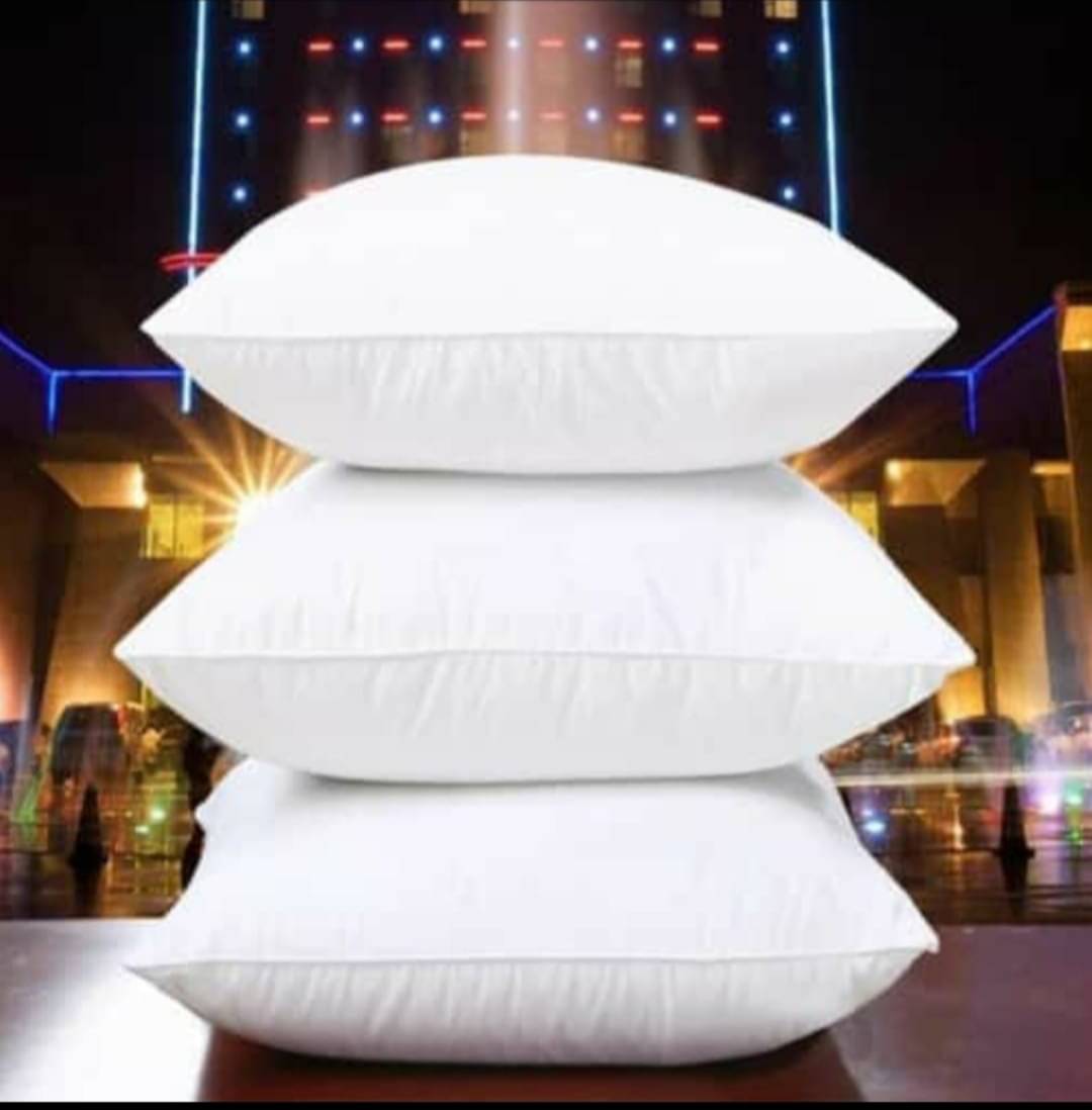     			VEAHOME Set of 2 Fibre Pillow