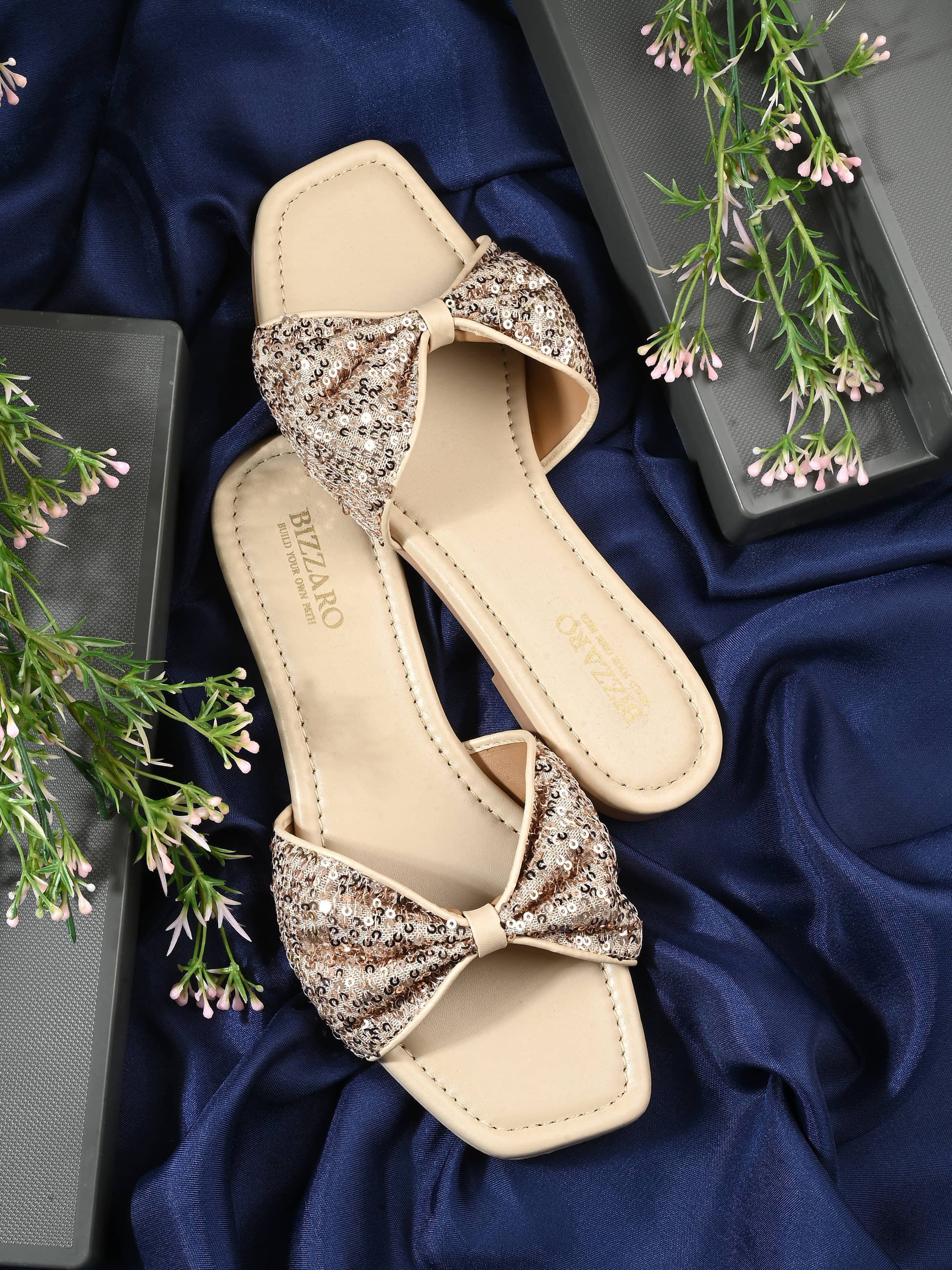     			BIZZARO Beige Women's Slip On Heels