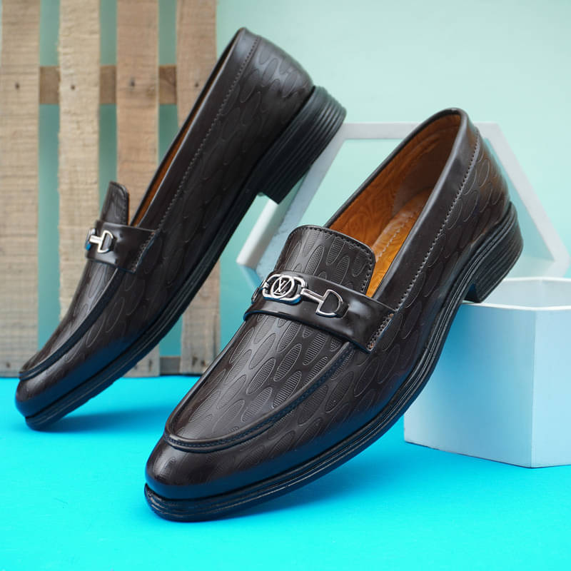     			Densu Brown Men's Hazel
