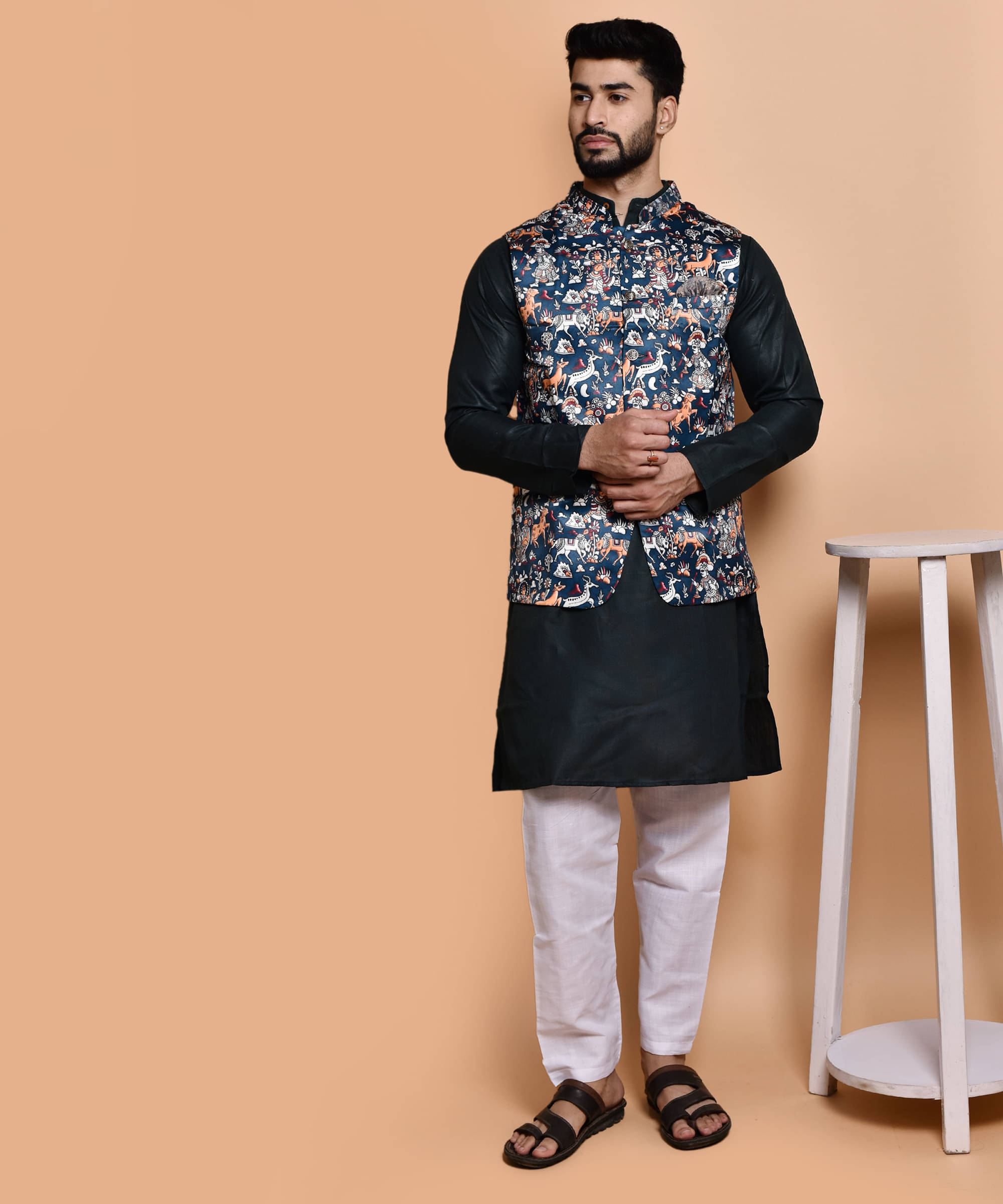PRINTCULTR Black Cotton Regular Fit Men's Kurta Pyjama Set ( Pack of 1 ) PRINTCULTR Black Cotton Regular Fit Men's Kurta Pyjama Set ( Pack of 1 )