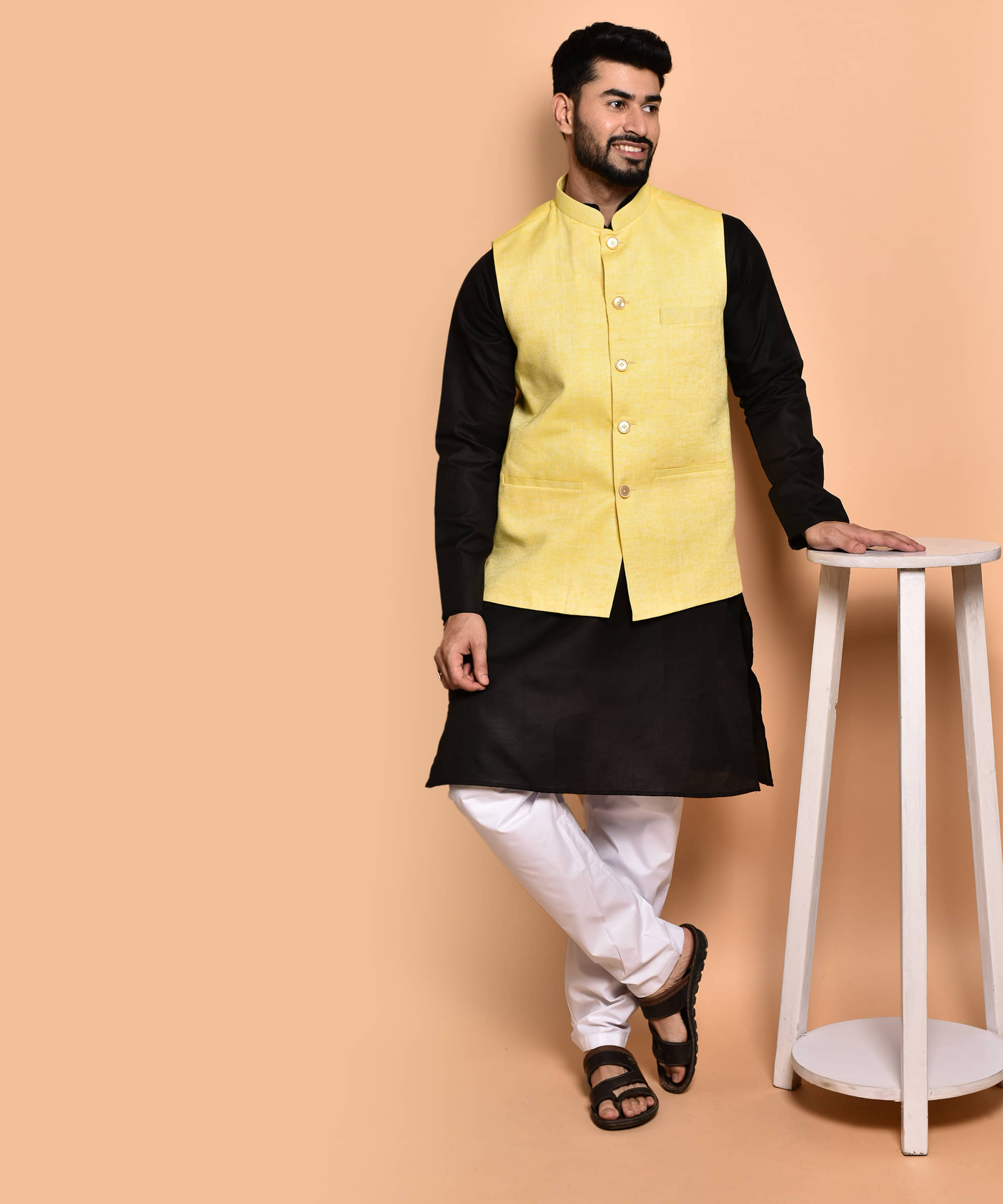 PRINTCULTR Black Cotton Regular Fit Men's Kurta Pyjama Set ( Pack of 1 ) PRINTCULTR Black Cotton Regular Fit Men's Kurta Pyjama Set ( Pack of 1 )