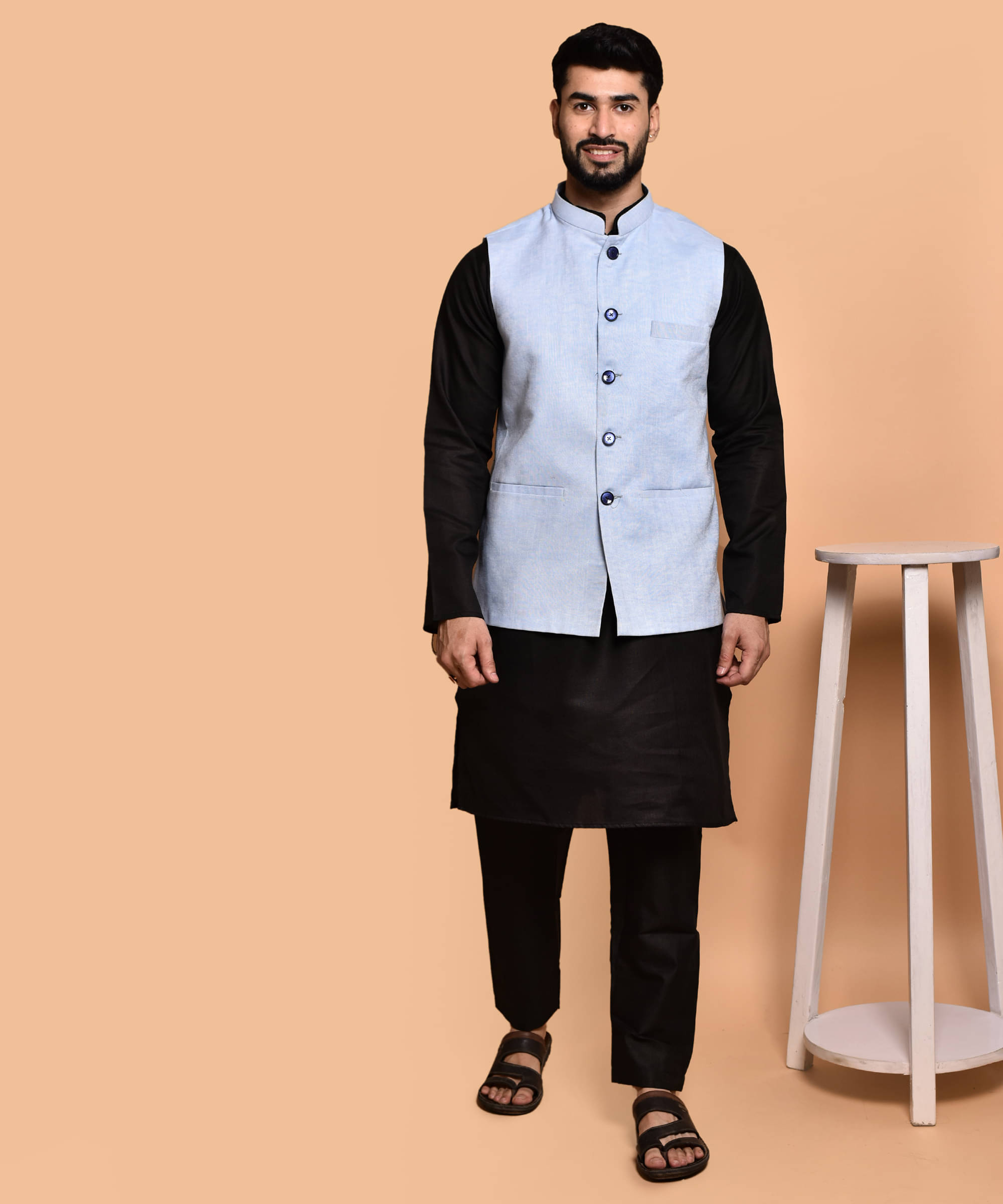 PRINTCULTR Black Cotton Regular Fit Men's Kurta Pyjama Set ( Pack of 1 ) PRINTCULTR Black Cotton Regular Fit Men's Kurta Pyjama Set ( Pack of 1 )