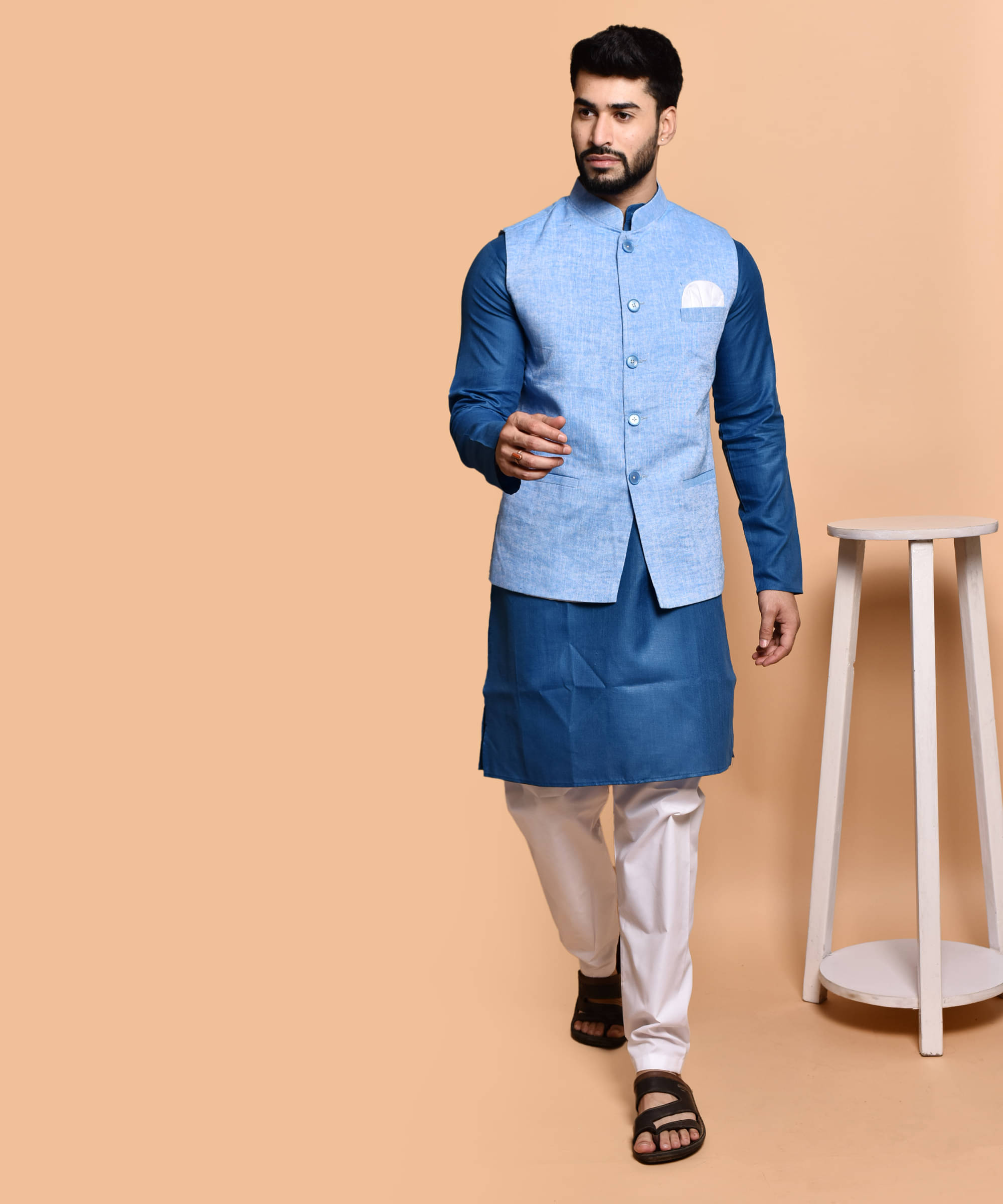PRINTCULTR Blue Cotton Regular Fit Men's Kurta Pyjama Set ( Pack of 1 ) PRINTCULTR Blue Cotton Regular Fit Men's Kurta Pyjama Set ( Pack of 1 )
