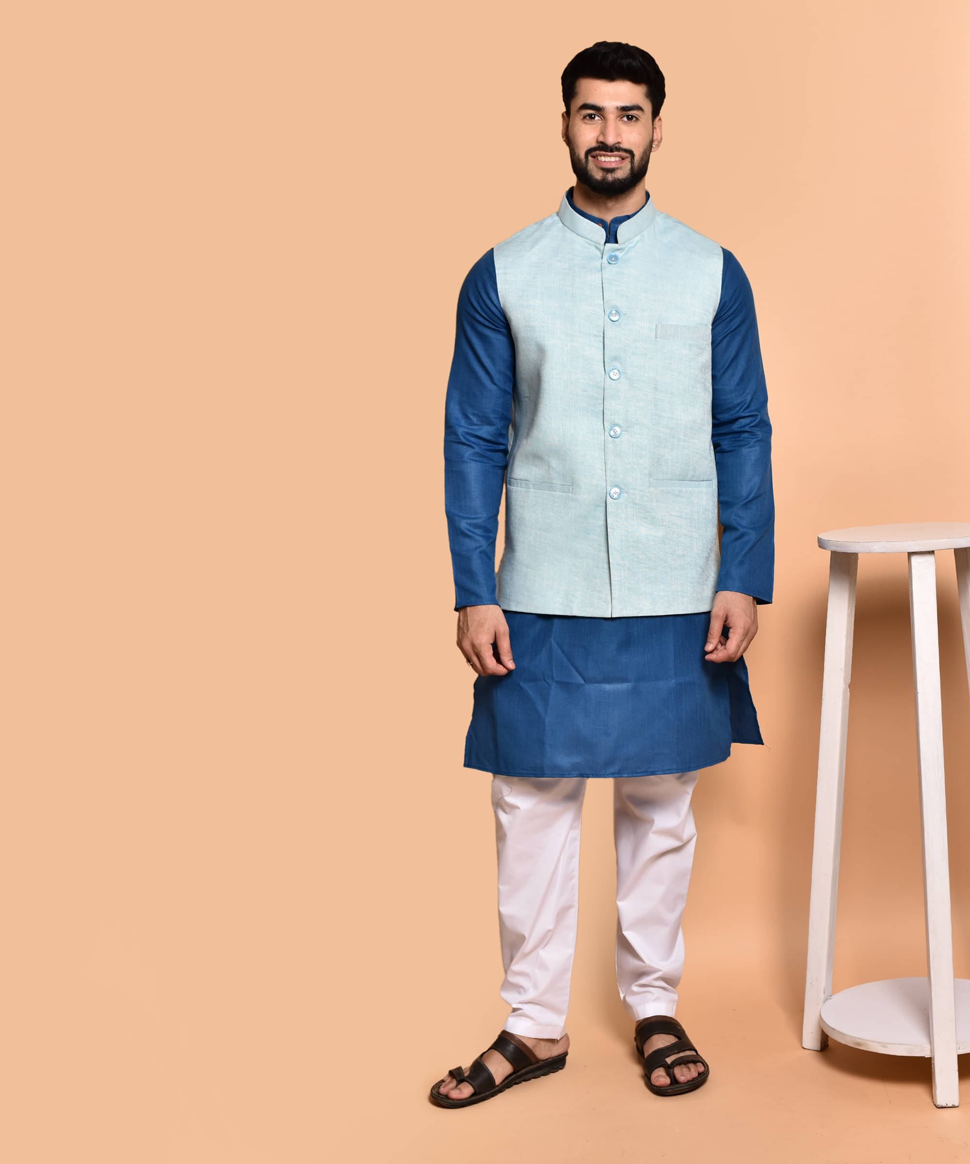 PRINTCULTR Blue Cotton Regular Fit Men's Kurta Pyjama Set ( Pack of 1 ) PRINTCULTR Blue Cotton Regular Fit Men's Kurta Pyjama Set ( Pack of 1 )