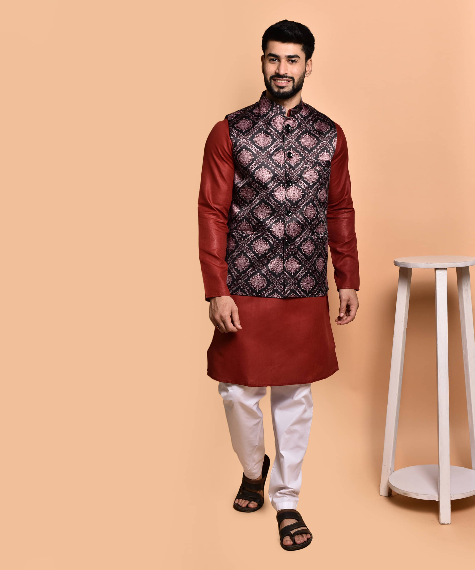     			PRINTCULTR Maroon Cotton Regular Fit Men's Kurta Pyjama Set ( Pack of 1 )