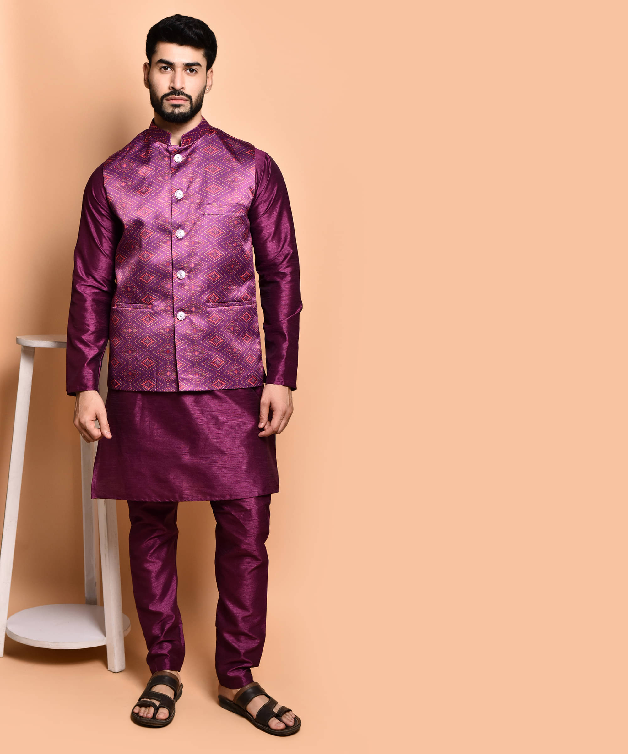    			PRINTCULTR Purple Silk Regular Fit Men's Kurta Pyjama Set ( Pack of 1 )