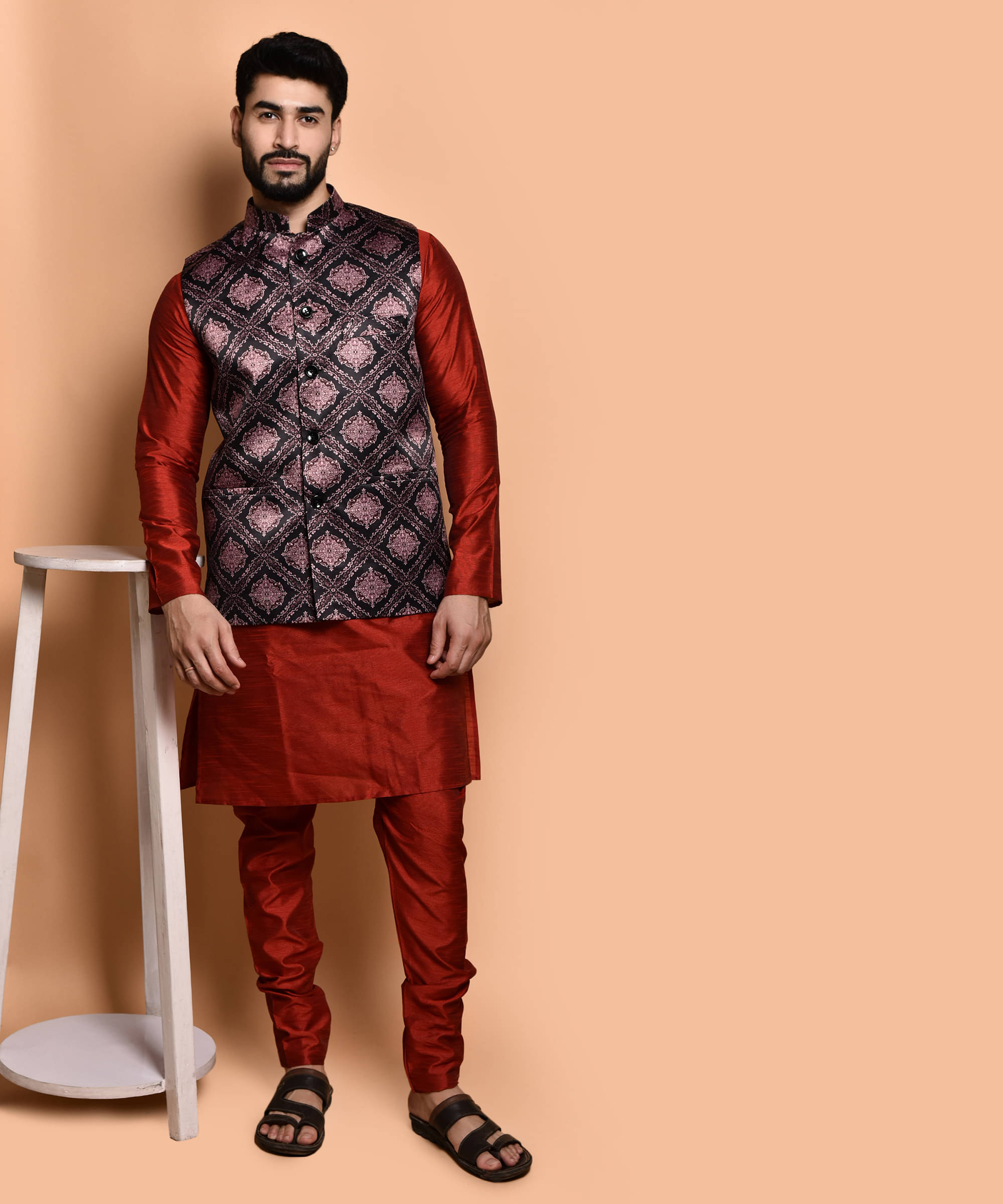 PRINTCULTR Red Silk Regular Fit Men's Kurta Pyjama Set ( Pack of 1 ) PRINTCULTR Red Silk Regular Fit Men's Kurta Pyjama Set ( Pack of 1 )