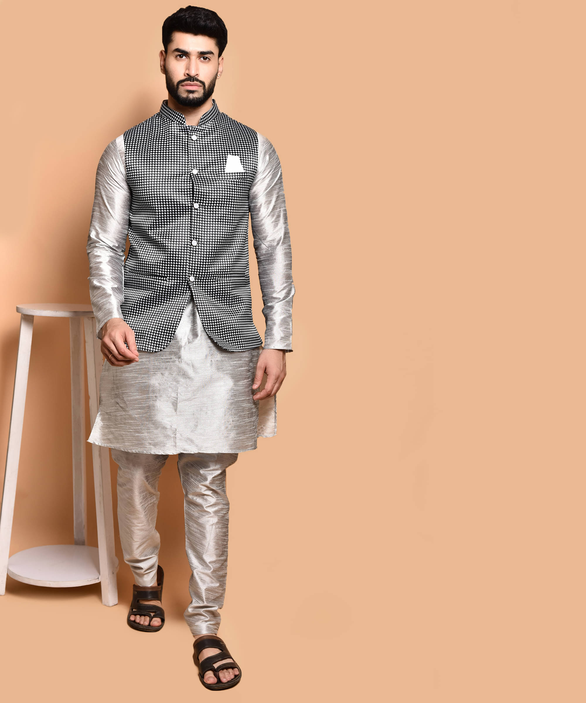 PRINTCULTR Silver Silk Regular Fit Men's Kurta Pyjama Set ( Pack of 1 ) PRINTCULTR Silver Silk Regular Fit Men's Kurta Pyjama Set ( Pack of 1 )