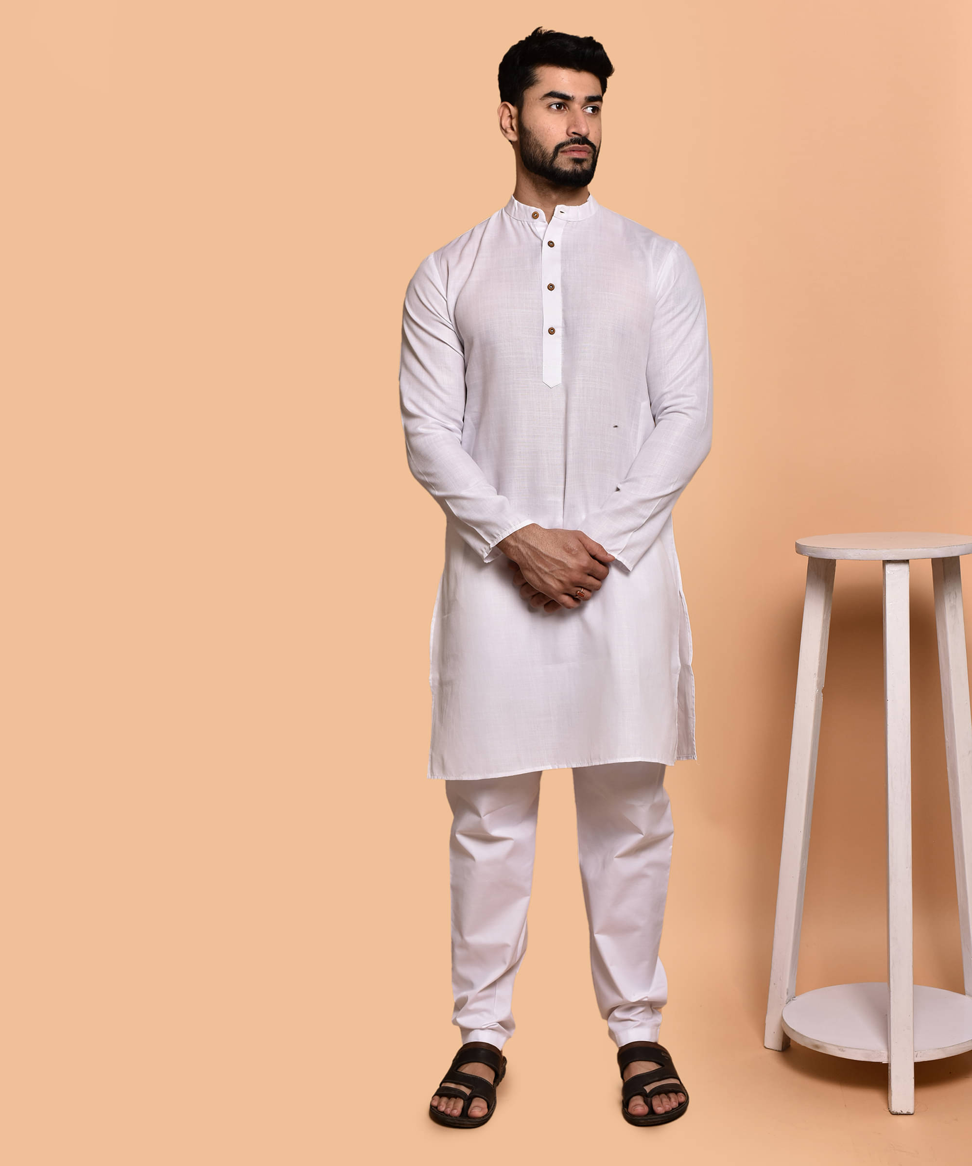     			PRINTCULTR White Cotton Regular Fit Men's Kurta Pyjama Set ( Pack of 1 )